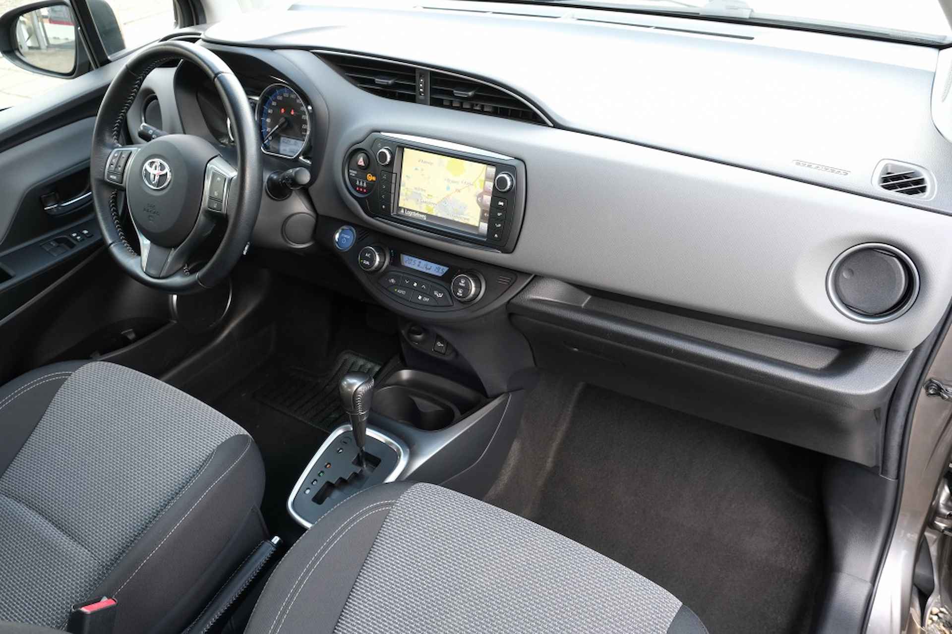 Toyota Yaris 1.5 Hybrid 100PK Trend Automaat | Safety Sense® | Airco | Naviga - 10/40