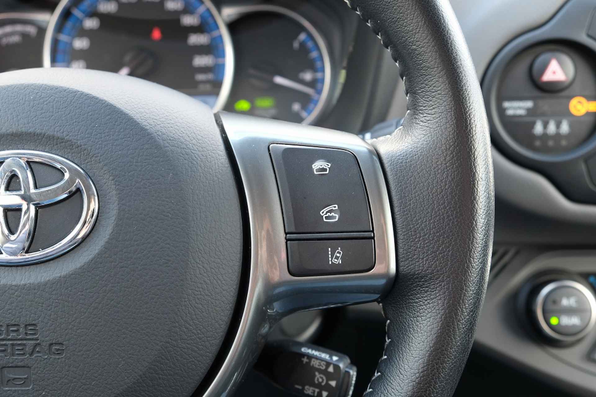 Toyota Yaris 1.5 Hybrid 100PK Trend Automaat | Safety Sense® | Airco | Naviga - 20/40