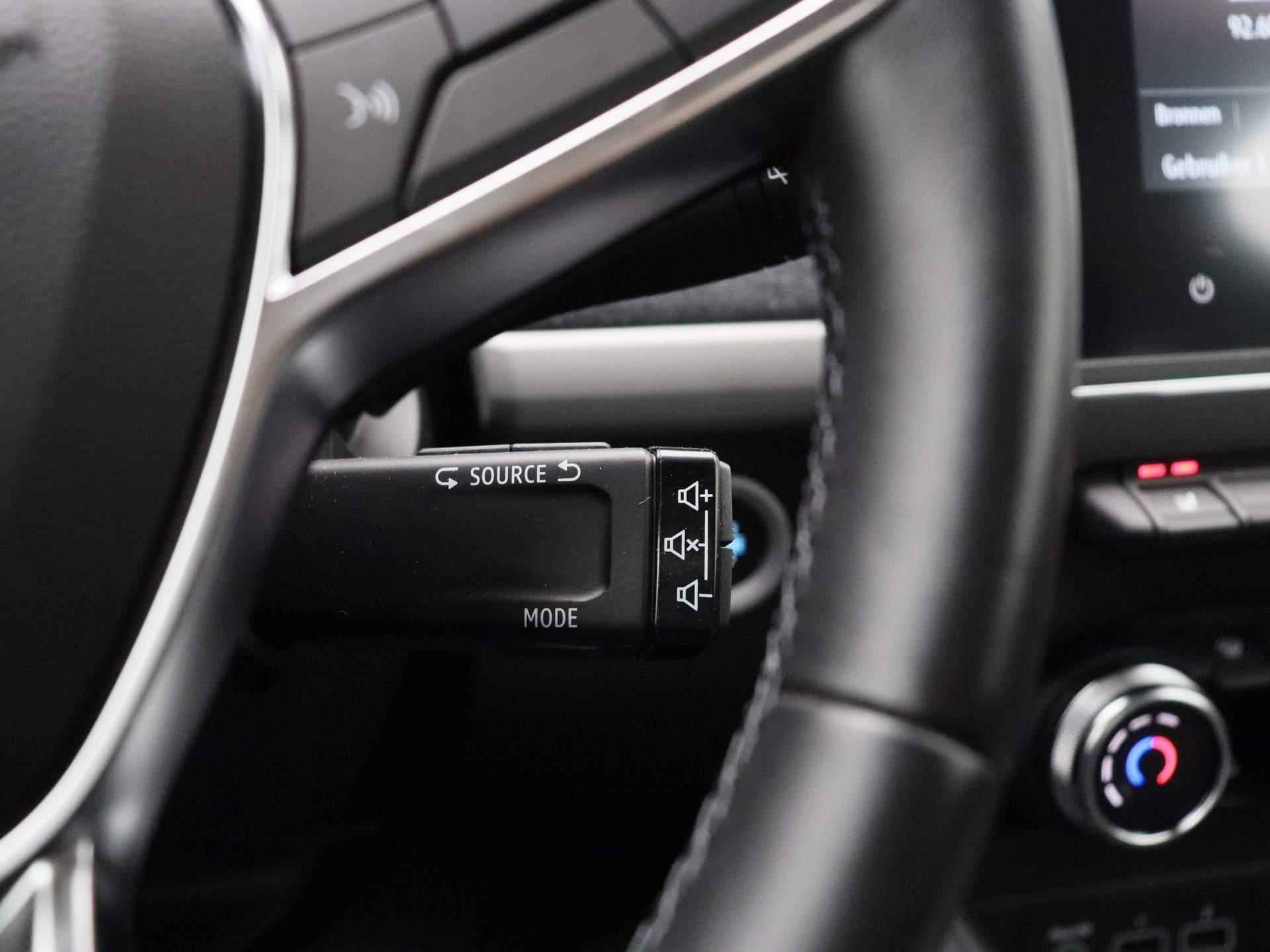 Renault ZOE R110 Intens 52 kWh Accukoop! | Navigatie | Apple & Android Carplay | Stuur & Stoelverwarming | Parkeersensoren & Camera | Climate Control | Keyless Entry | Automatische Verlichting & Regensensoren | - 24/36