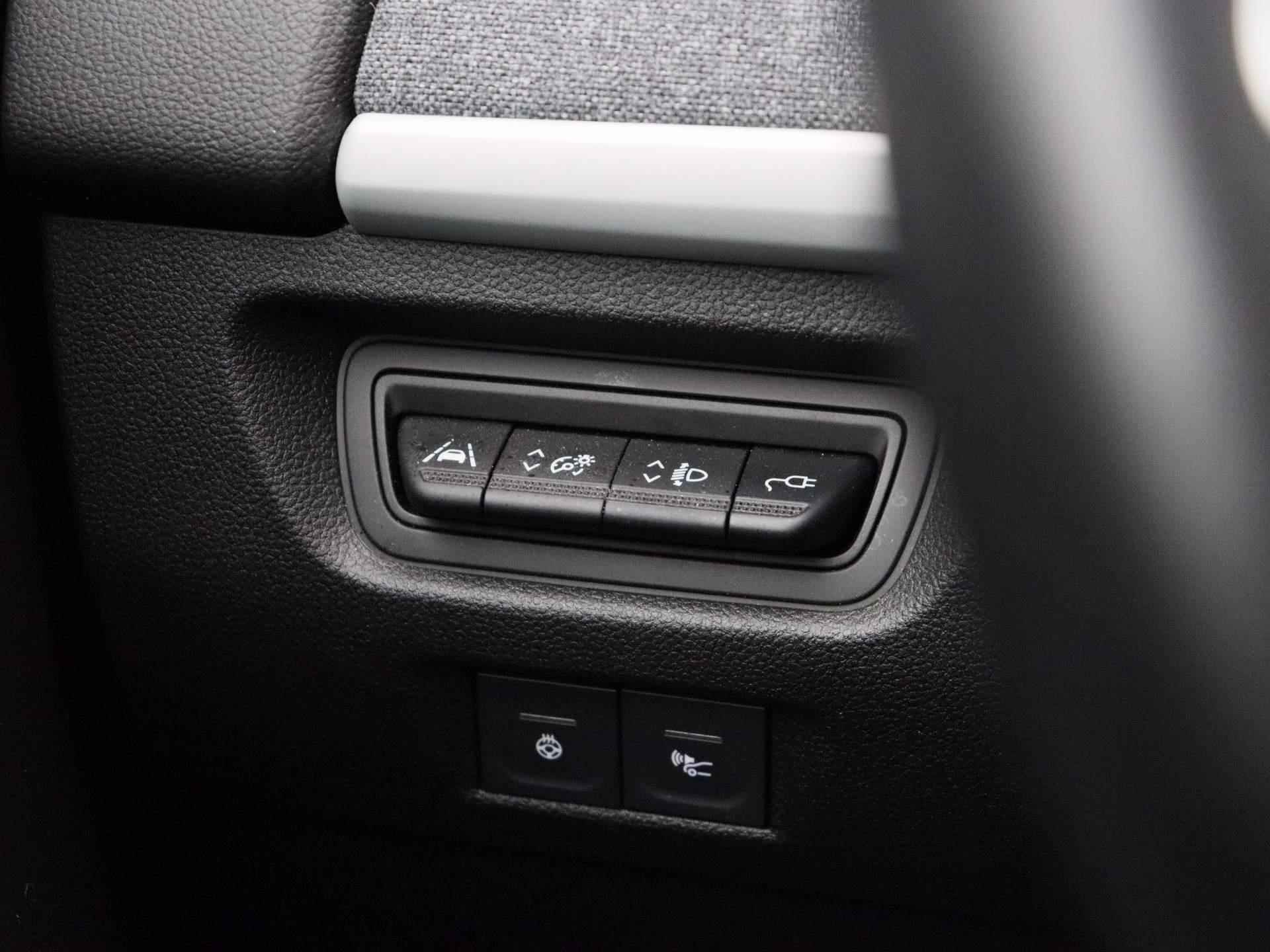 Renault ZOE R110 Intens 52 kWh Accukoop! | Navigatie | Apple & Android Carplay | Stuur & Stoelverwarming | Parkeersensoren & Camera | Climate Control | Keyless Entry | Automatische Verlichting & Regensensoren | - 25/36