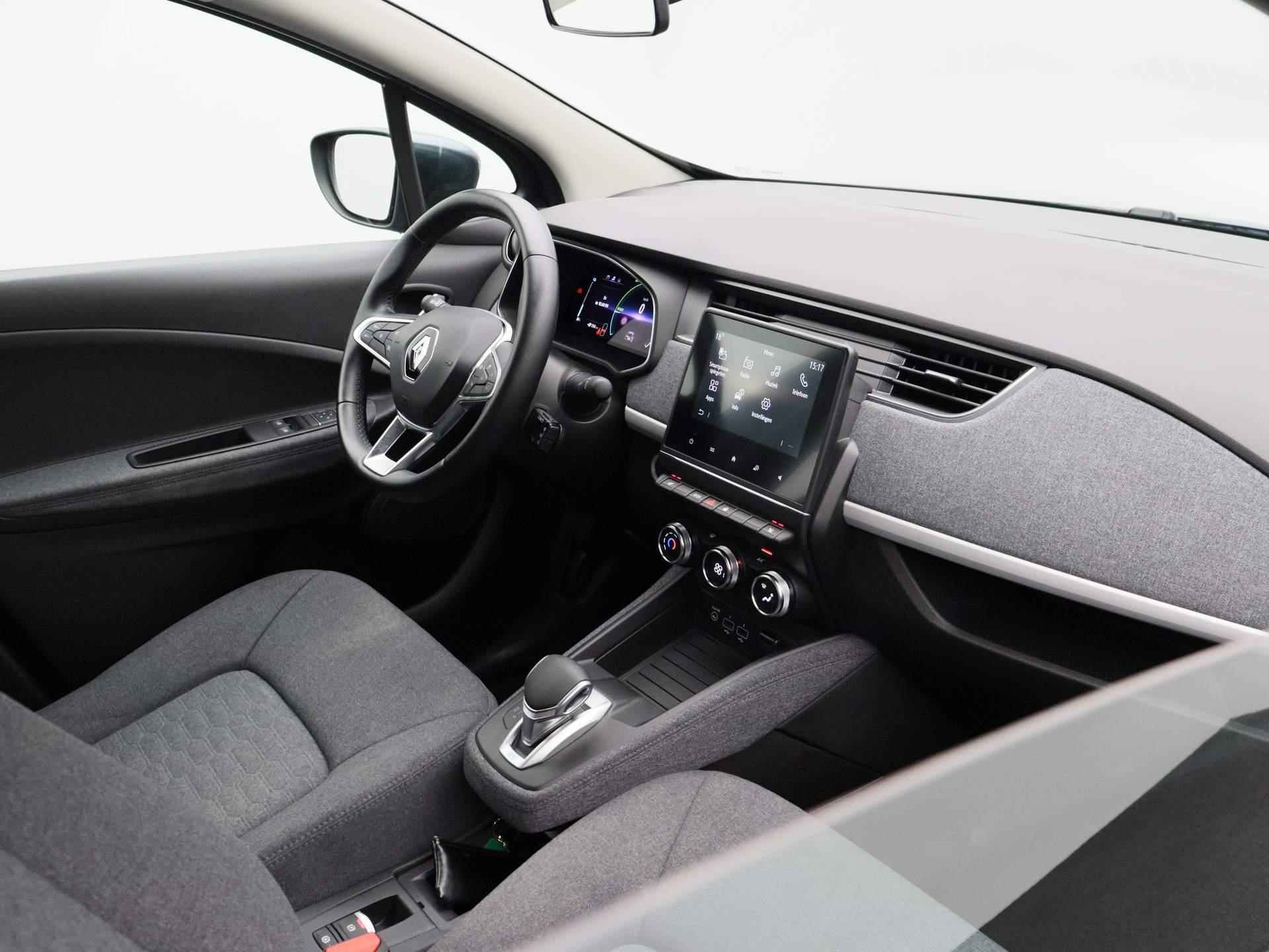 Renault ZOE R110 Intens 52 kWh Accukoop! | Navigatie | Apple & Android Carplay | Stuur & Stoelverwarming | Parkeersensoren & Camera | Climate Control | Keyless Entry | Automatische Verlichting & Regensensoren | - 32/36