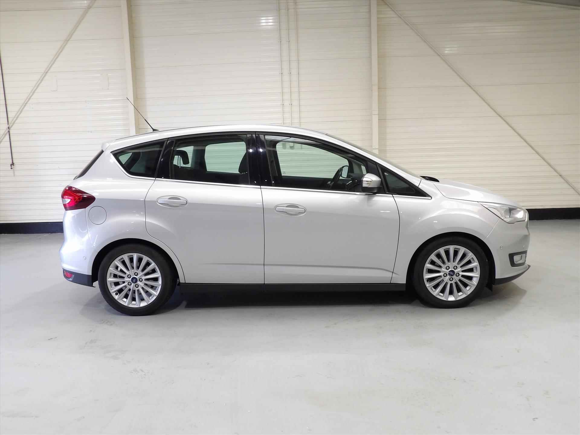 Ford C-Max 1.0 EcoBoost 125pk Titanium Edition - 8/33