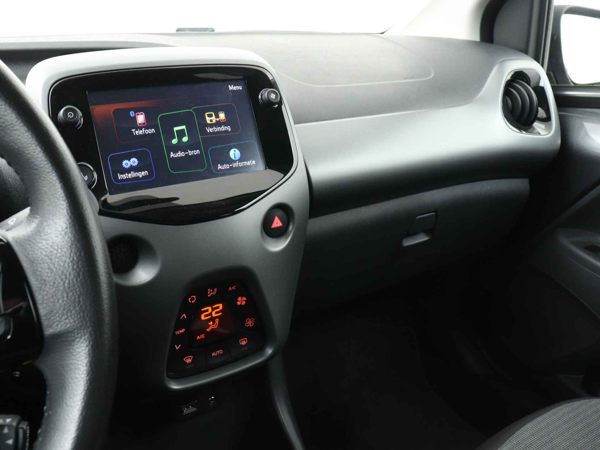 Toyota Aygo 1.0 VVT-i x-joy cabrio | Apple Carplay/Android Auto | Dealer onderhouden | - 8/43