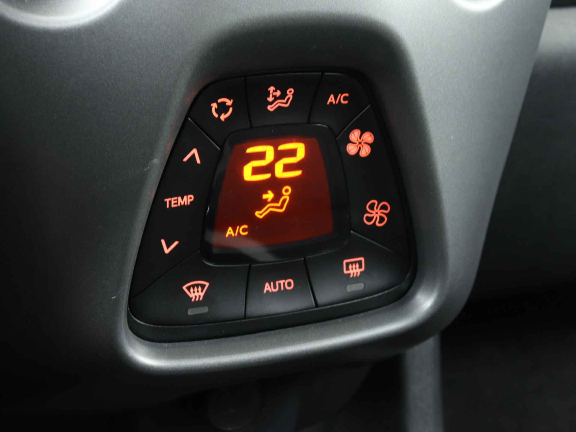 Toyota Aygo 1.0 VVT-i x-joy cabrio | Apple Carplay/Android Auto | Dealer onderhouden | - 12/43