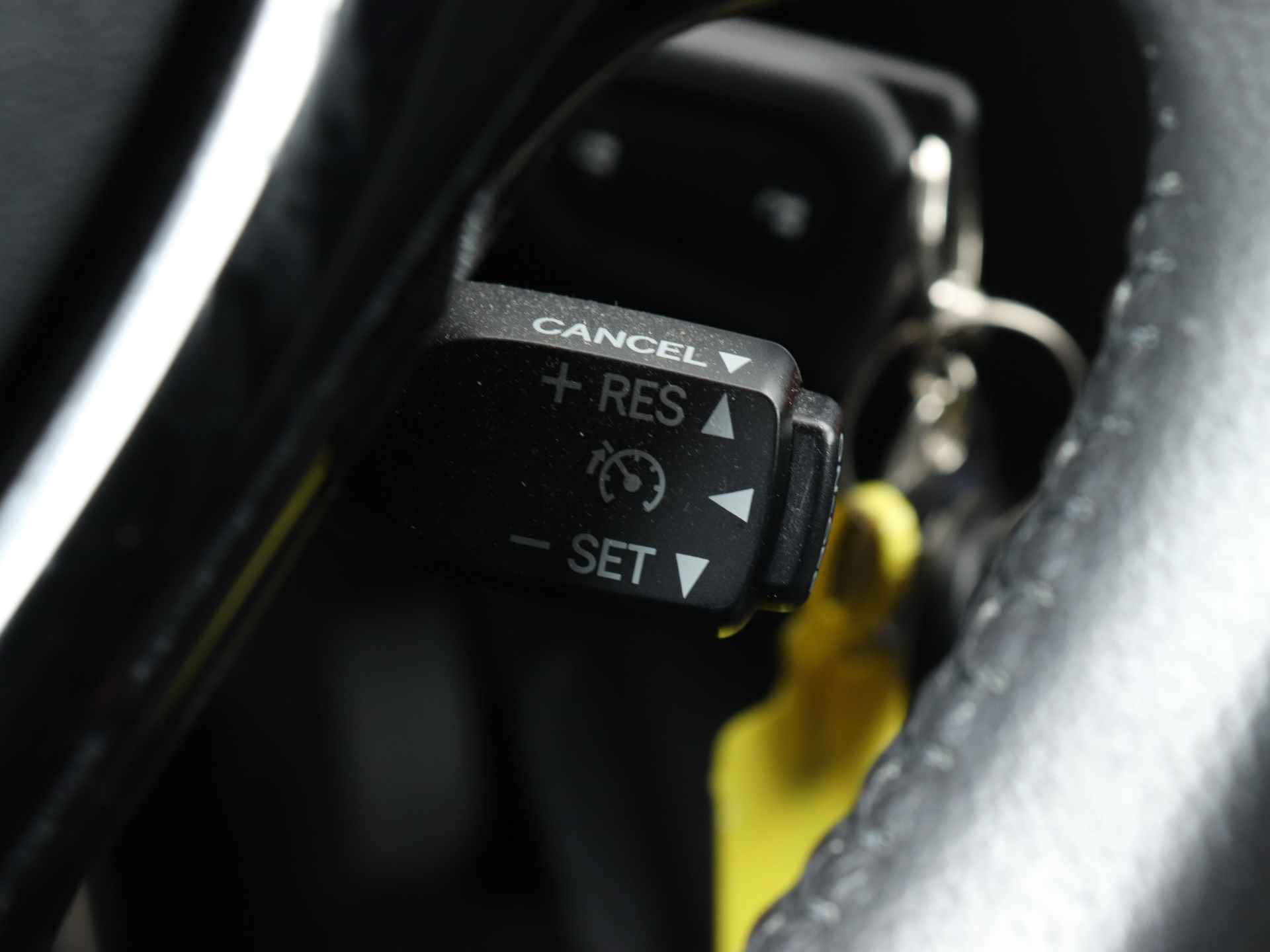 Toyota Aygo 1.0 VVT-i x-joy cabrio | Apple Carplay/Android Auto | Dealer onderhouden | - 26/43
