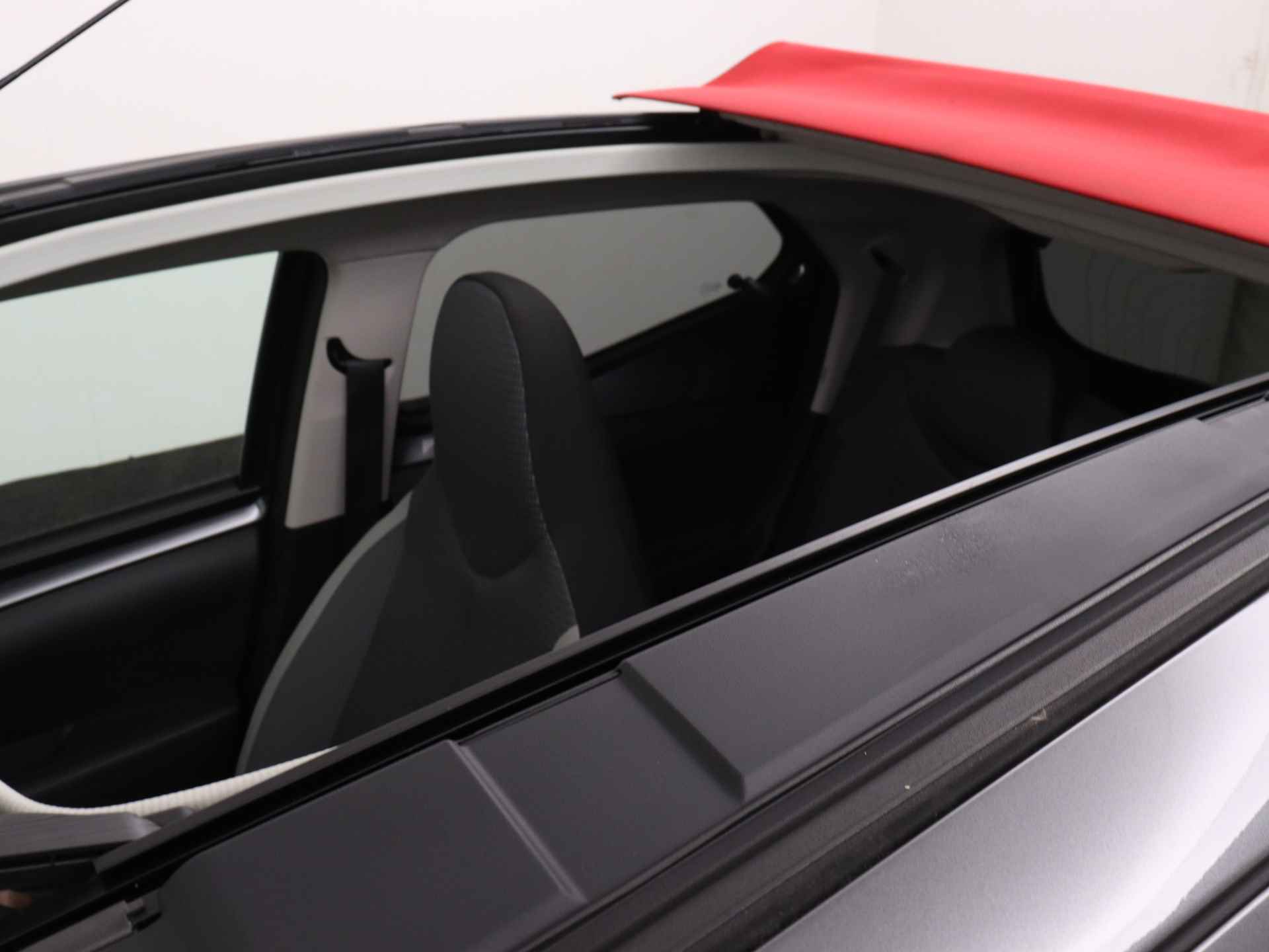 Toyota Aygo 1.0 VVT-i x-joy cabrio | Apple Carplay/Android Auto | Dealer onderhouden | - 41/43