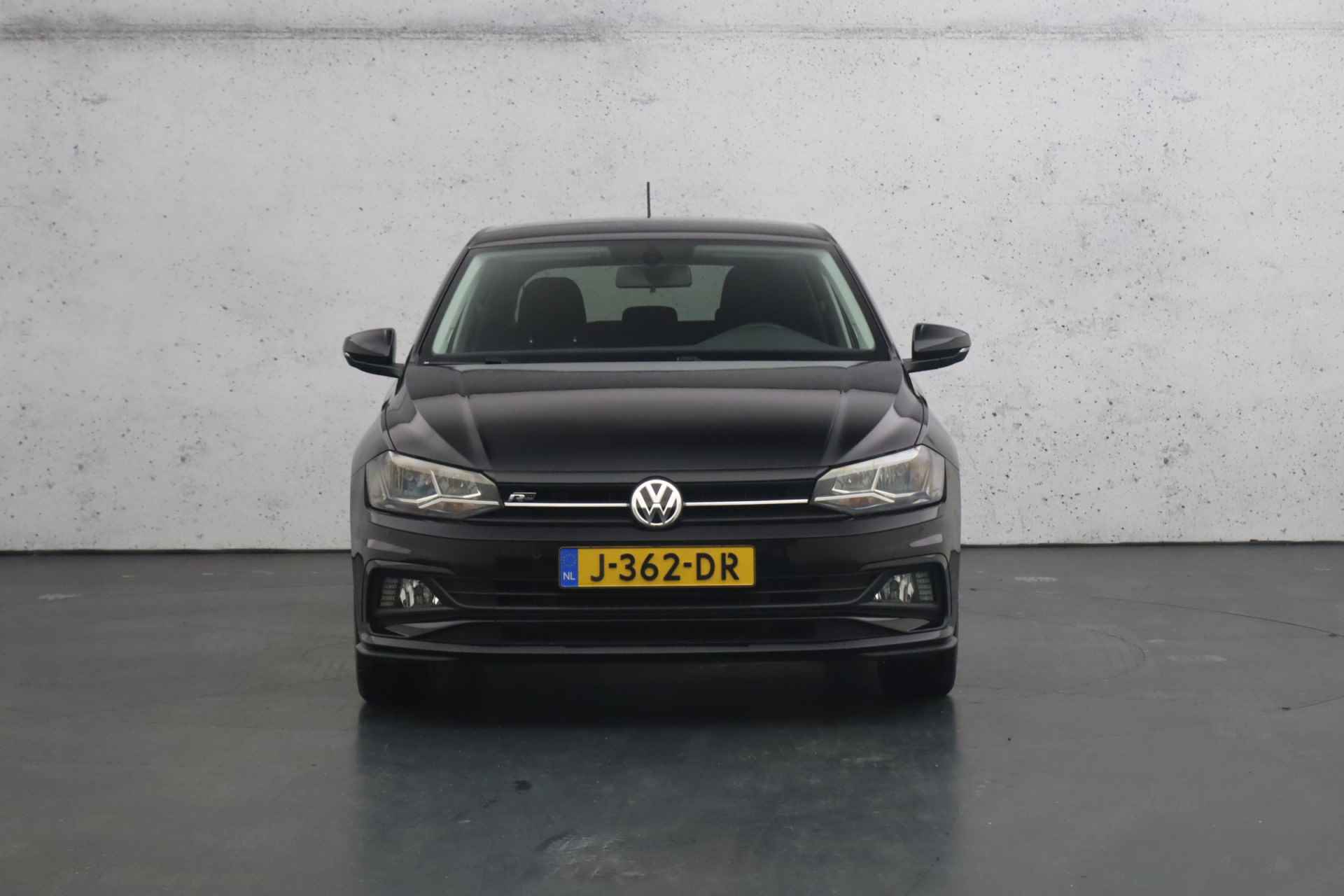 Volkswagen Polo 1.0 TSI Comfortline Business R-line | Adaptieve cruise control | Airconditioning | Apple carplay | Parkeersensoren - 9/30