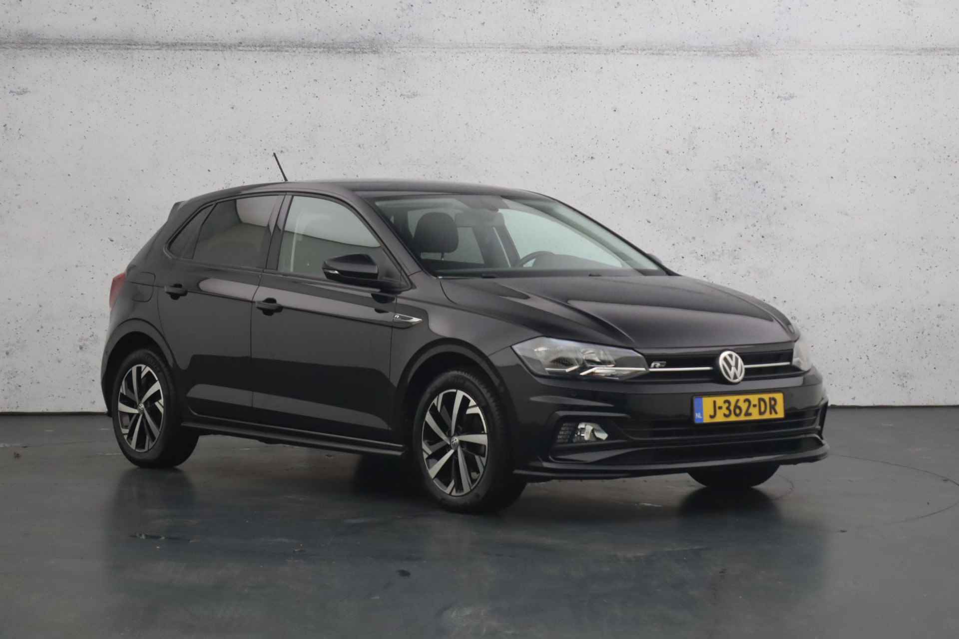 Volkswagen Polo 1.0 TSI Comfortline Business R-line | Adaptieve cruise control | Airconditioning | Apple carplay | Parkeersensoren - 24/30