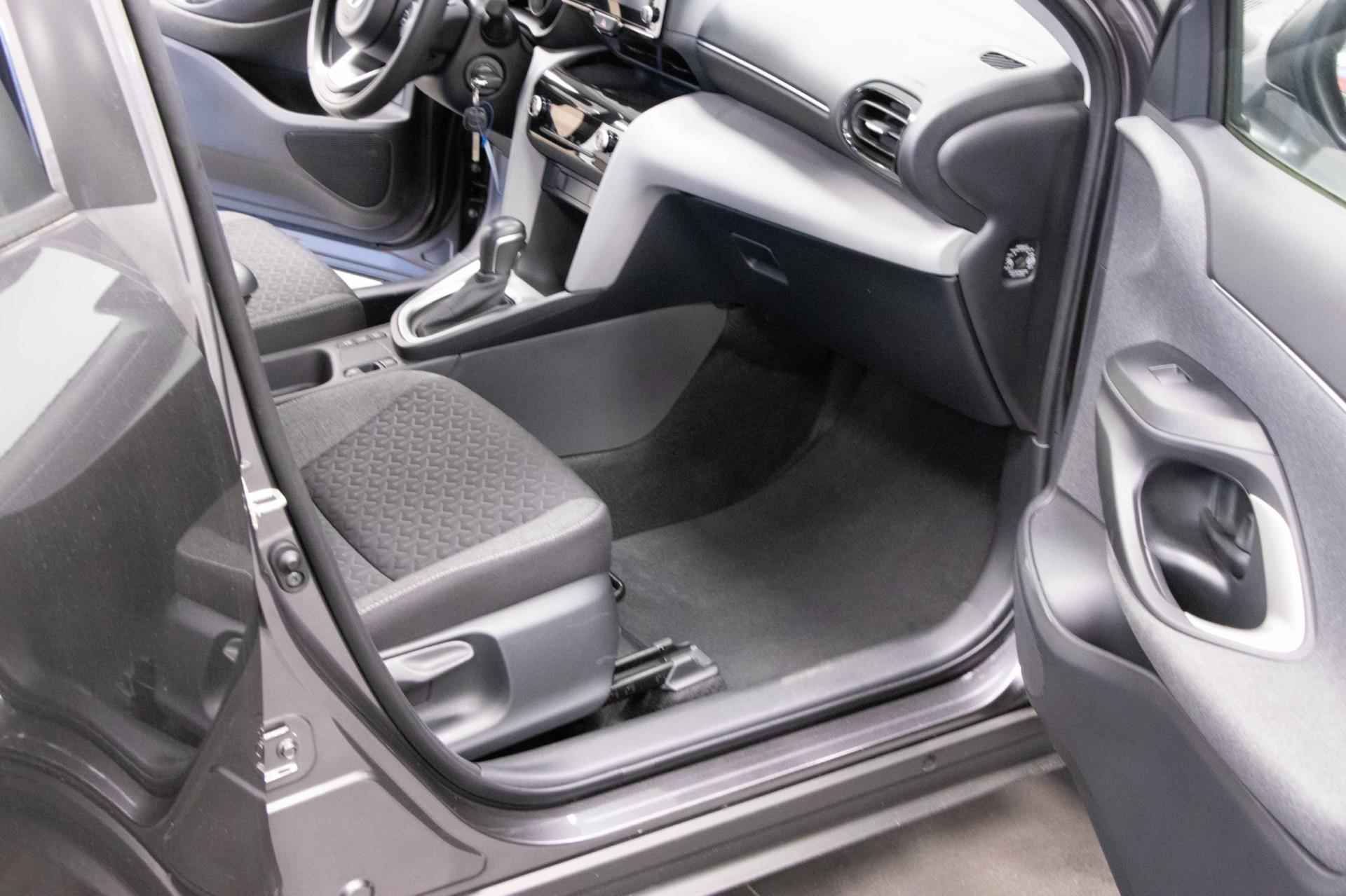 Toyota Yaris Cross 1.5 Hybrid Active| Apple Car Play/Android Auto| Adaptive Cruise| Licht Metaal| Camera| DAB - 9/21