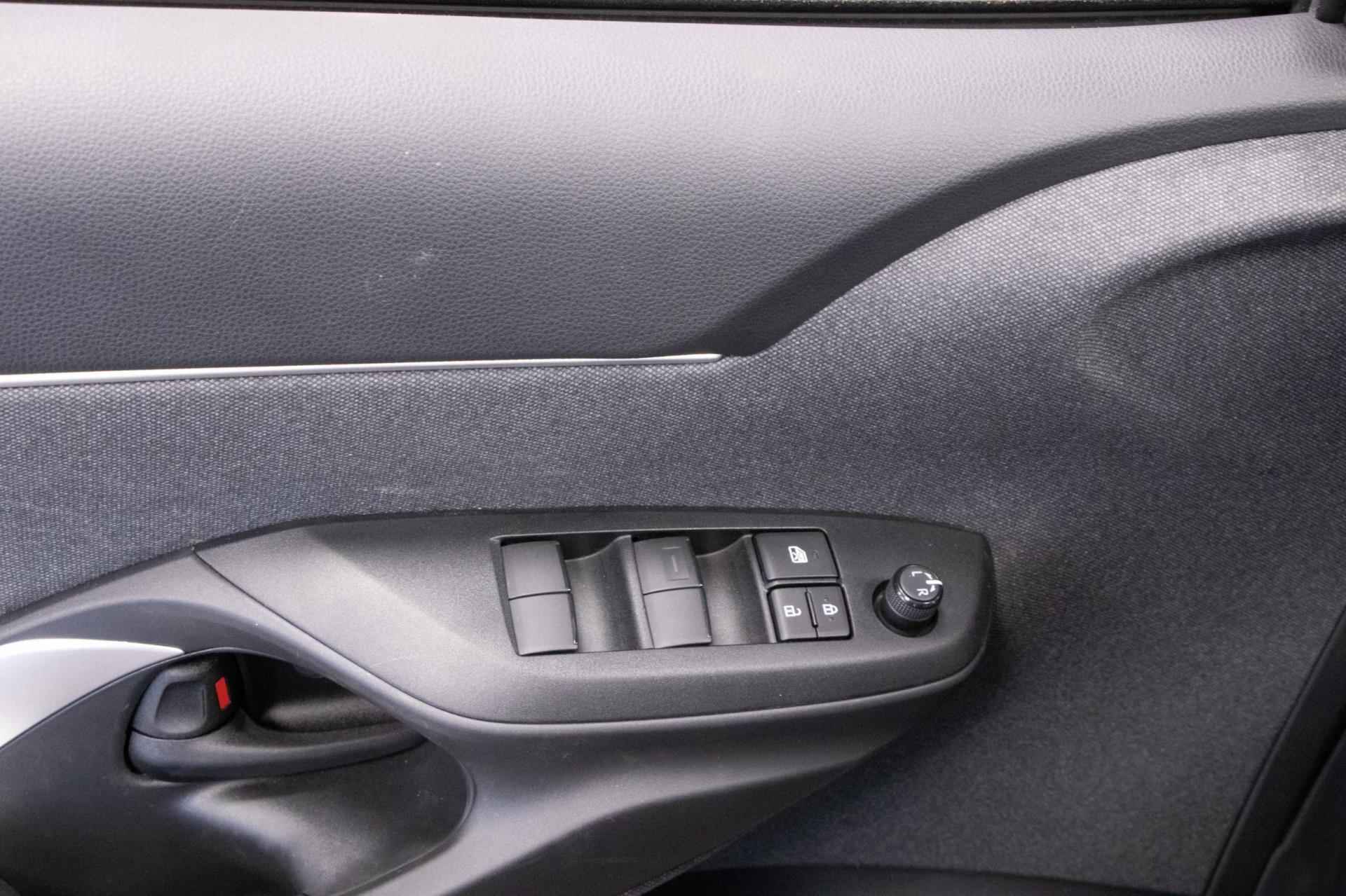 Toyota Yaris Cross 1.5 Hybrid Active| Apple Car Play/Android Auto| Adaptive Cruise| Licht Metaal| Camera| DAB - 12/21