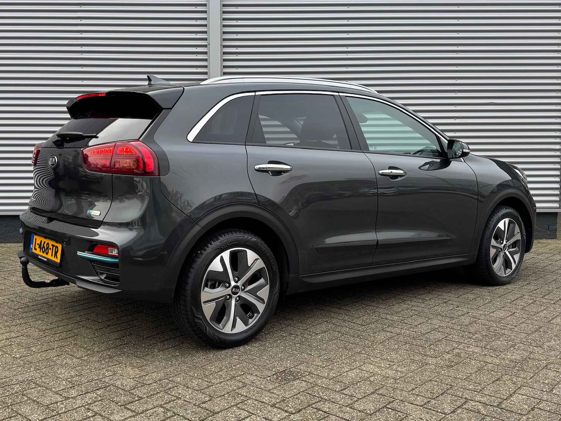 KIA e-Niro 64kWh 204pk Aut DynamicPlusLine | Schuif/Kanteldak | Trekhaak | Stoel/Stuurwielverwarming | Climate Control | Navigatie | - 5/43