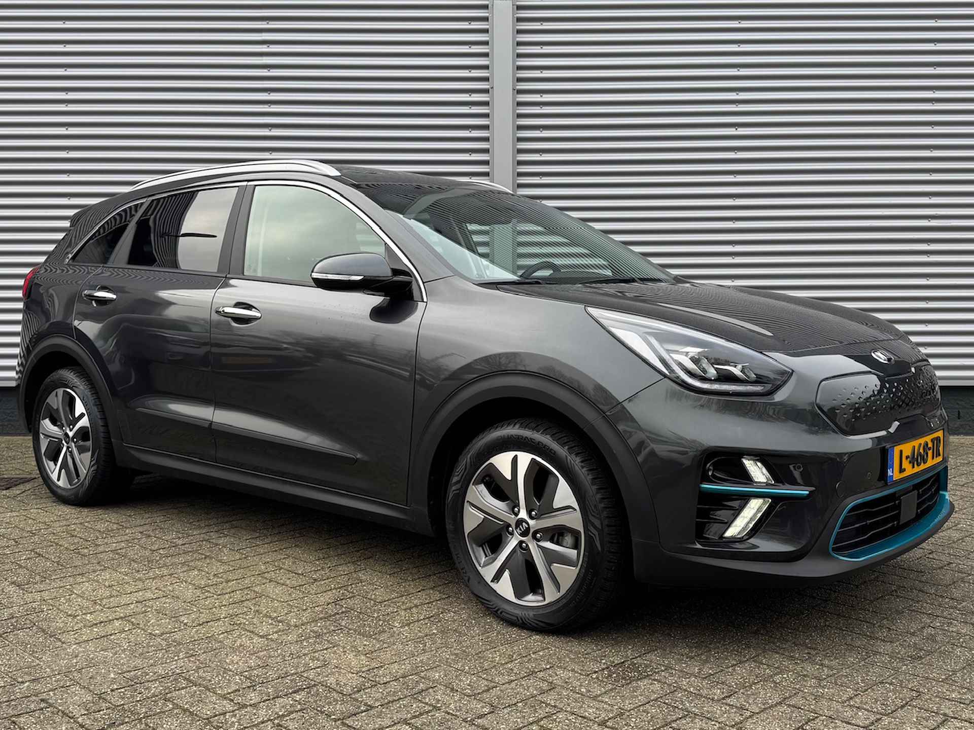 KIA e-Niro 64kWh 204pk Aut DynamicPlusLine | Schuif/Kanteldak | Trekhaak | Stoel/Stuurwielverwarming | Climate Control | Navigatie | - 7/43