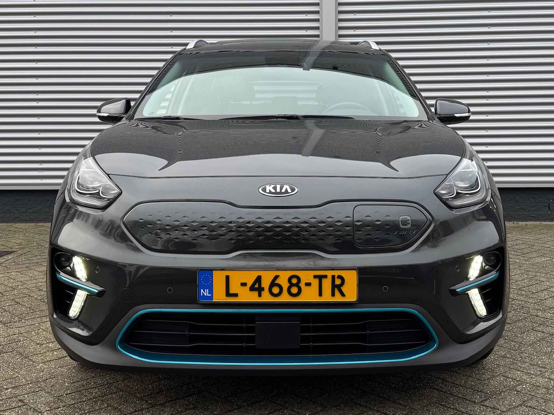 KIA e-Niro 64kWh 204pk Aut DynamicPlusLine | Schuif/Kanteldak | Trekhaak | Stoel/Stuurwielverwarming | Climate Control | Navigatie | - 8/43