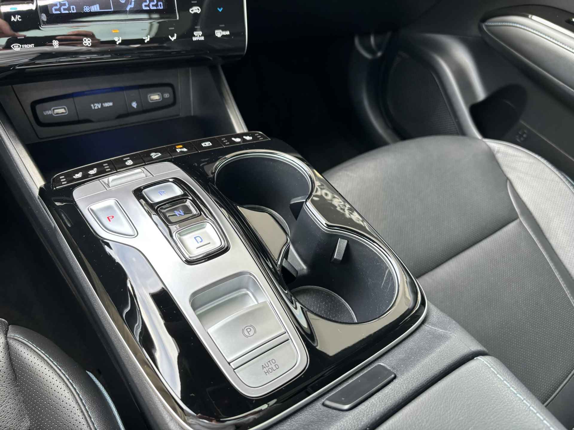 Hyundai Tucson 1.6 T-GDI HEV Premium Sky | Automaat | Navigatie | Cruise Control Adaptief | Climate Control | Parkeersensoren | Parkeercamera | 36Mnd. Garantie | Rijklaar! | - 27/34