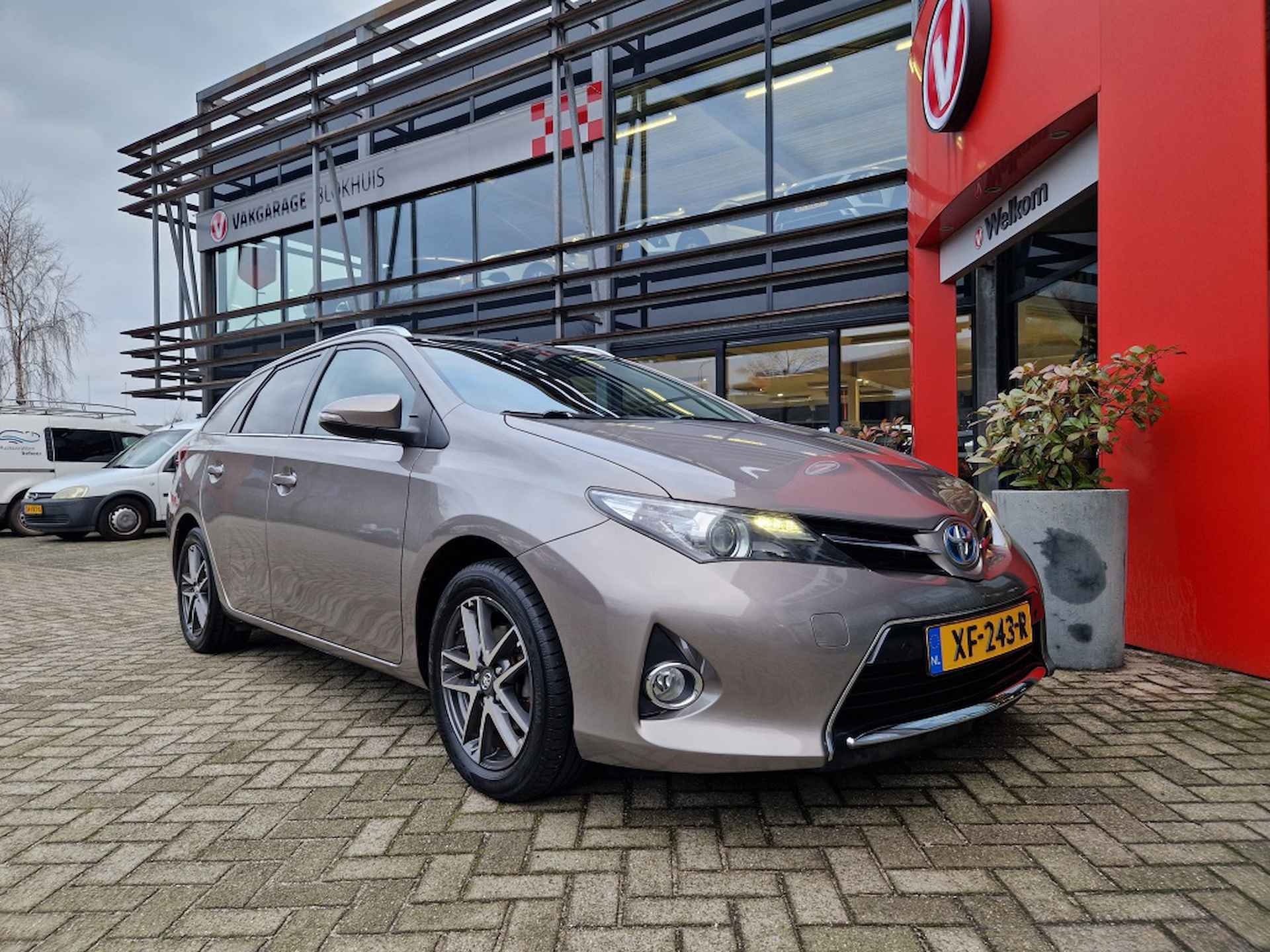 Toyota Auris Touring Sports 1.8 Hybr. Dynamic | Navi | LMV | Cruise - 5/23