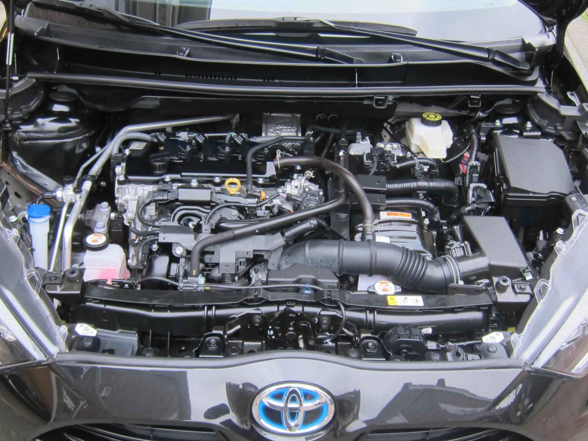 Toyota Yaris 1.5 Hybrid Dynamic All In Prijs Bovagarantie - 9/28