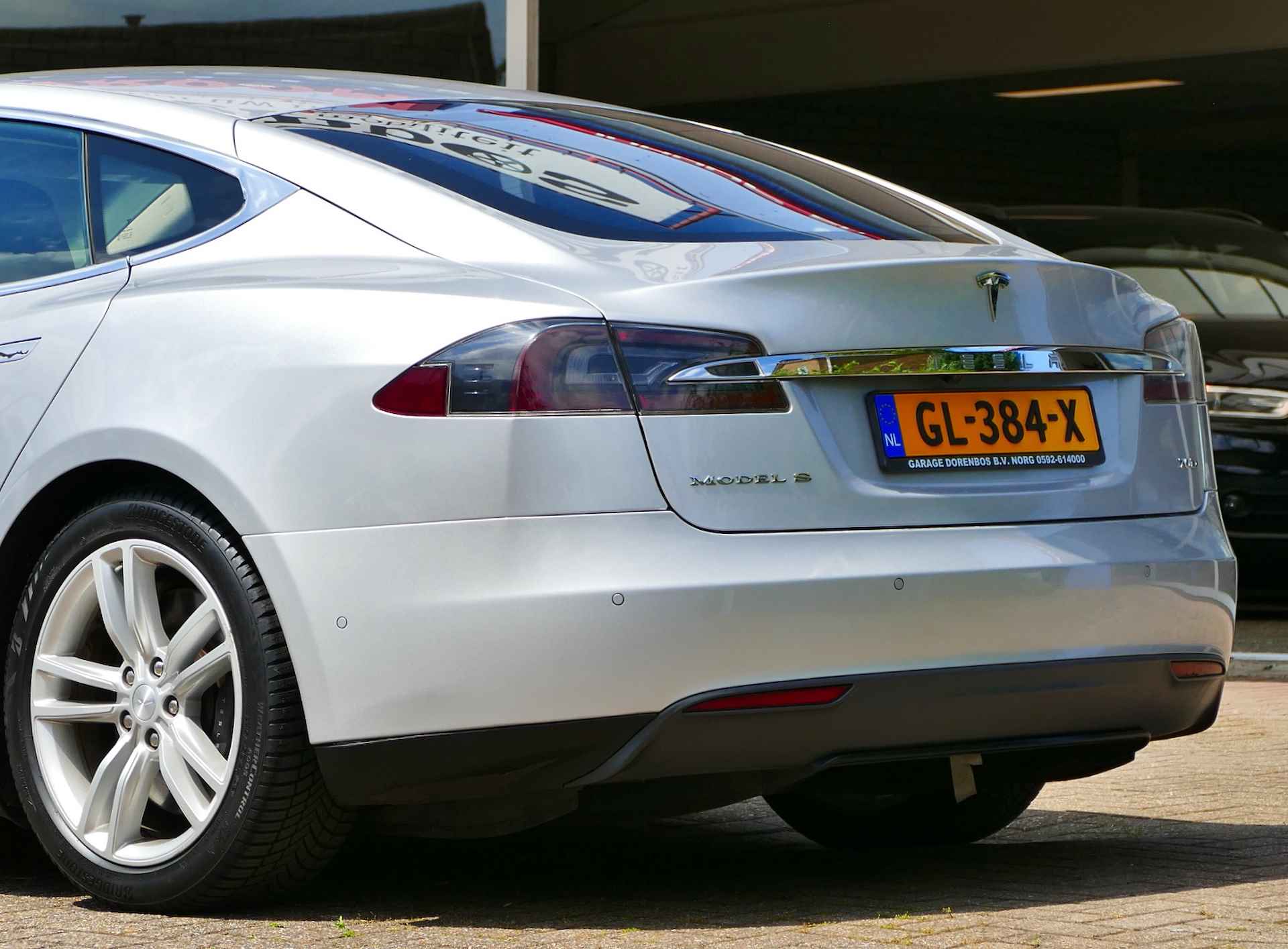 Tesla Model S 70D FREE CHARGE | AWD | Batterij vernieuwd|  achteruitrijcamera | all-season-banden | stoelverwarming - 4/53