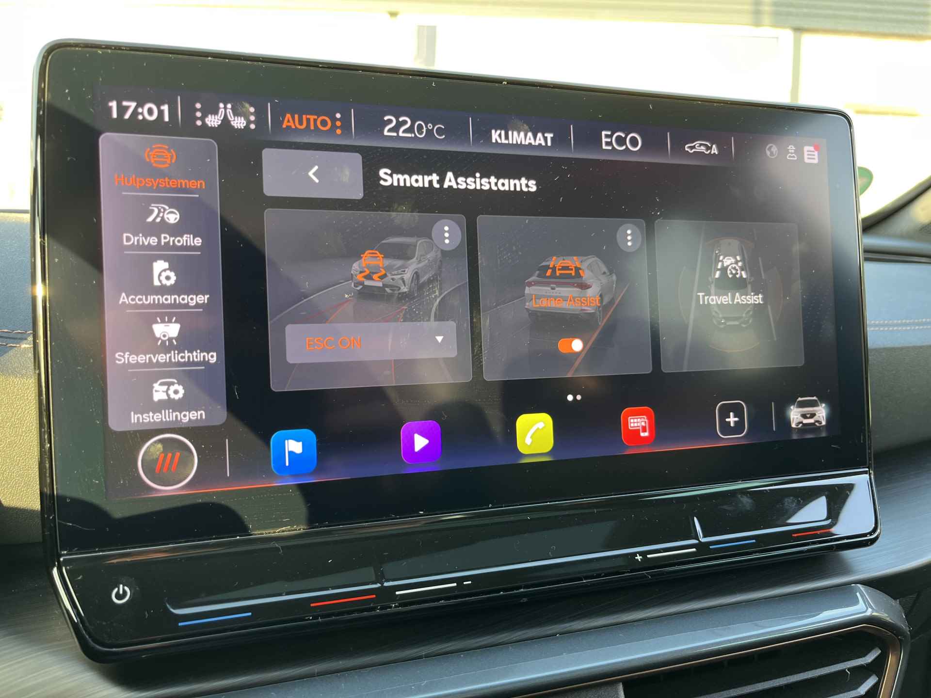 CUPRA Formentor 1.4 e-Hybrid VZ Performance / AUTOMAAT/ 245 PK/ PANO/ CAMERA/ PARK. SENSOREN/ DCC/ DODE HOEK/ KEYLESS/ STOEL-STUURVERWARM./ MATRIX/ ADAPT. CRUISE/ APP-CONNECT/ NAVI/ CLIMA/ DAB - 23/37