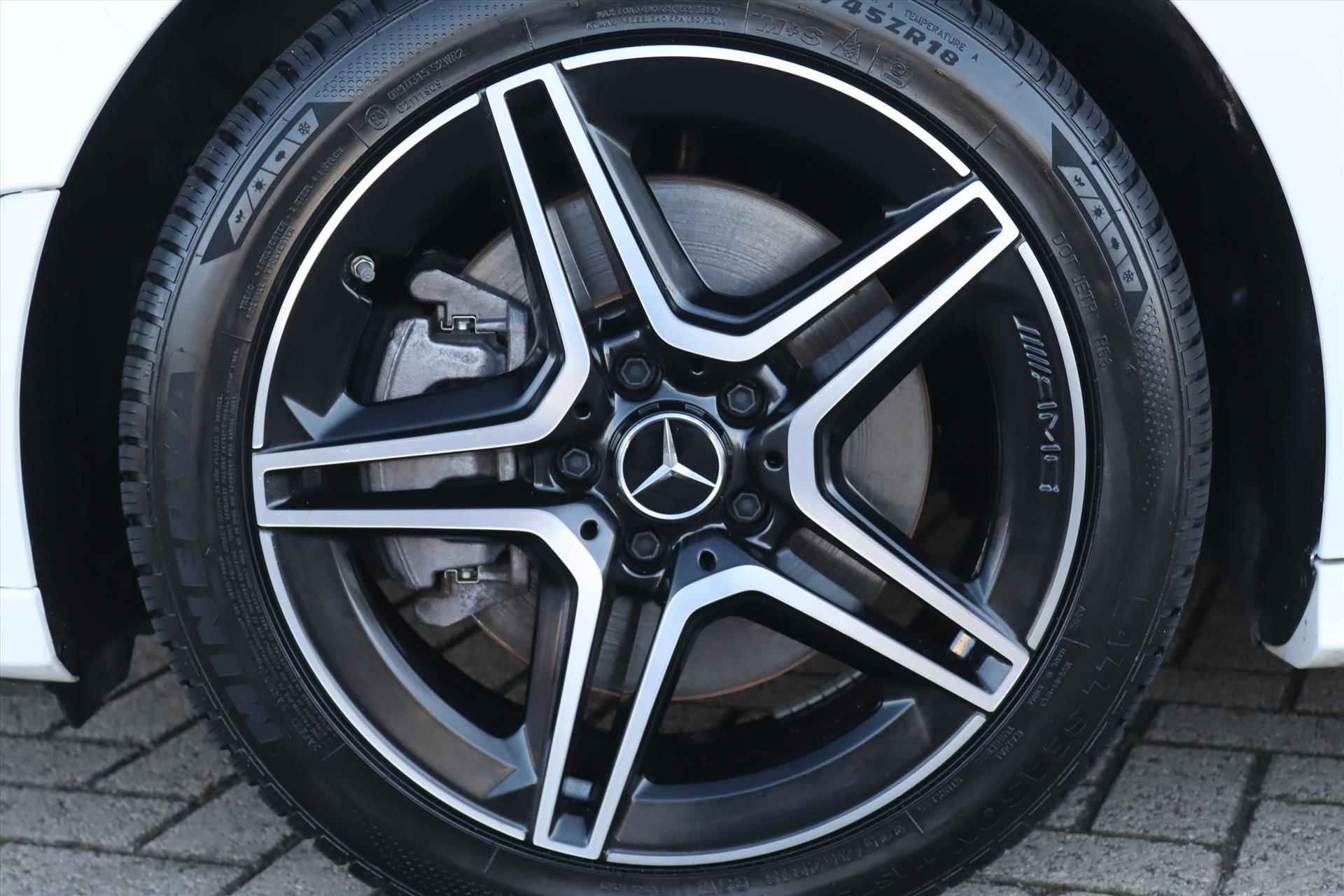 Mercedes B-Klasse B250e AUTOMAAT AMG NIGHT EDITION | Sfeerverlichting | Half leer | 18 Inch Lm | Navi | Led | Stoelverw. | Clima | Cruise | Incl. BTW | - 11/57