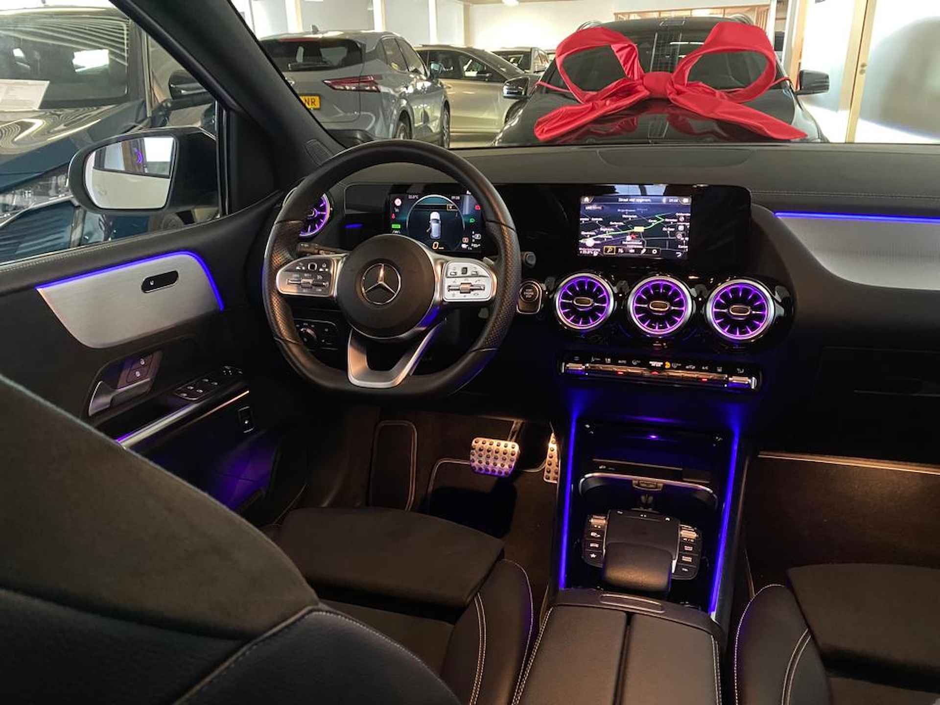 Mercedes B-Klasse B250e AUTOMAAT AMG NIGHT EDITION | Sfeerverlichting | Half leer | 18 Inch Lm | Navi | Led | Stoelverw. | Clima | Cruise | Incl. BTW | - 54/57