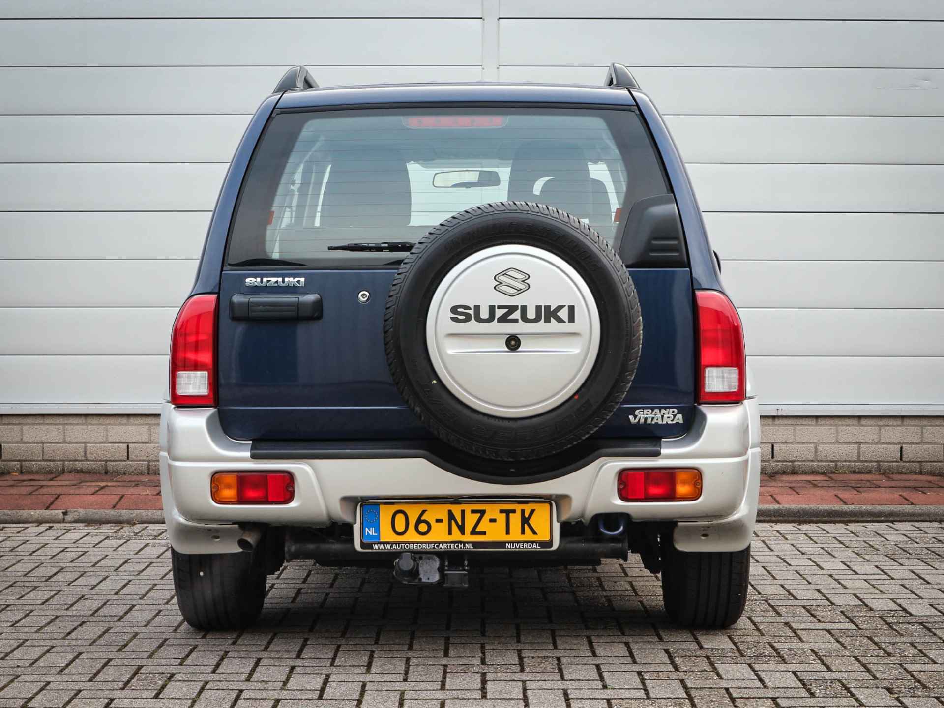 Suzuki Grand Vitara 1.6 Metal Top Wide Body | Audio | Elektrische ramen | Two tone kleur | Centrale vergrendeling | - 12/41