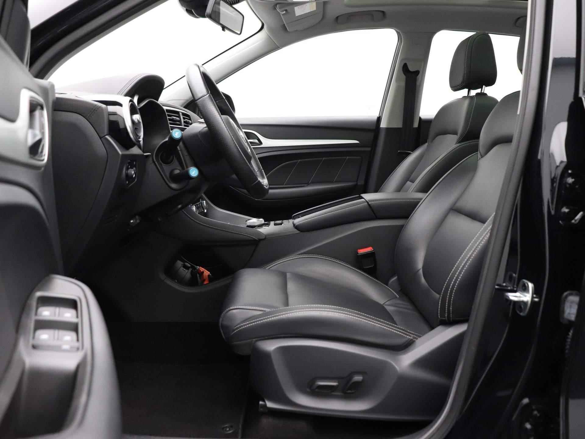 MG ZS EV Luxury 45 kWh | Schuifdak | Leder | Navigatie | Camera | Airco | Parkeersensoren | - 11/40