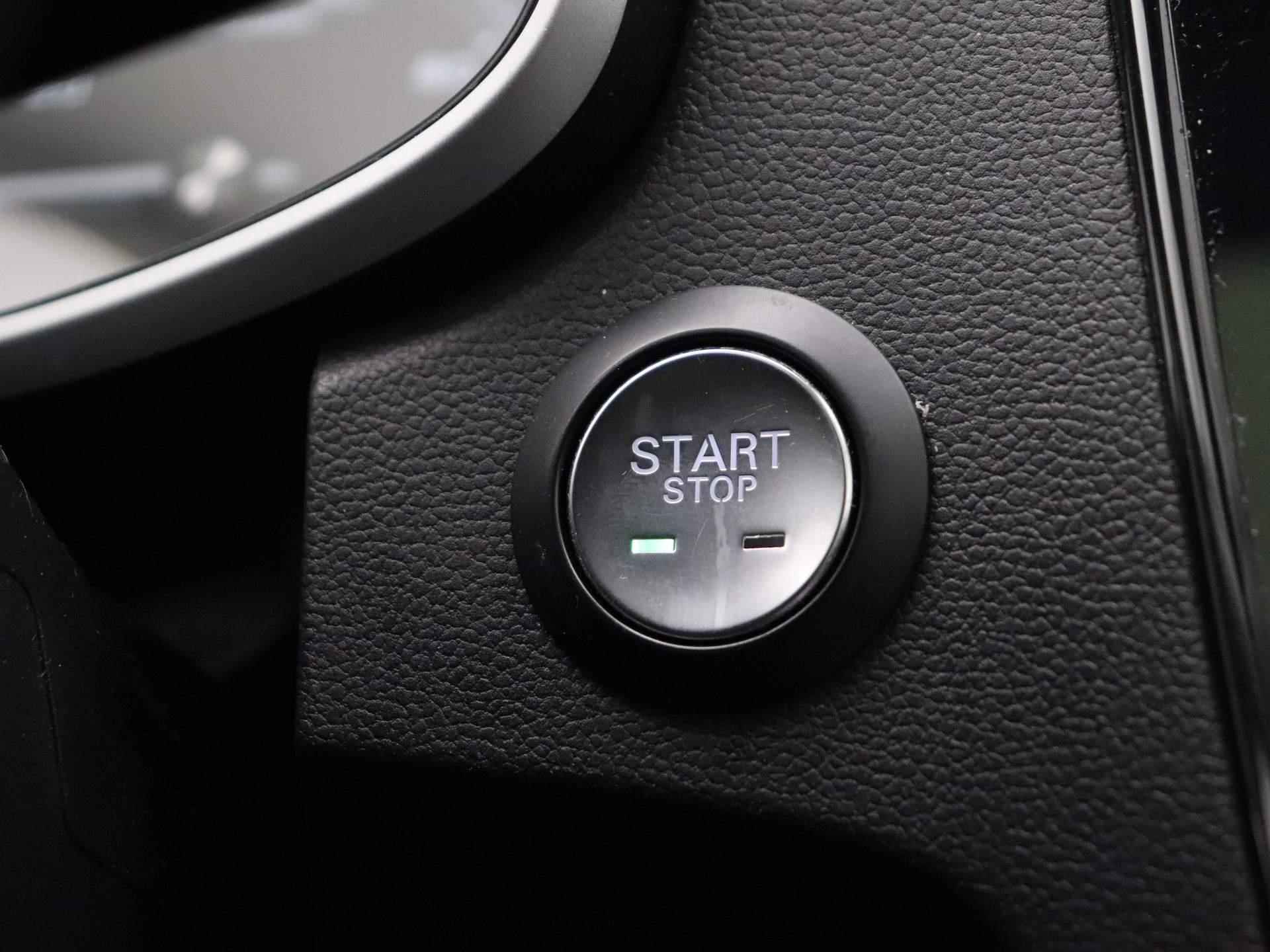 MG ZS EV Luxury 45 kWh | Schuifdak | Leder | Navigatie | Camera | Airco | Parkeersensoren | - 21/40