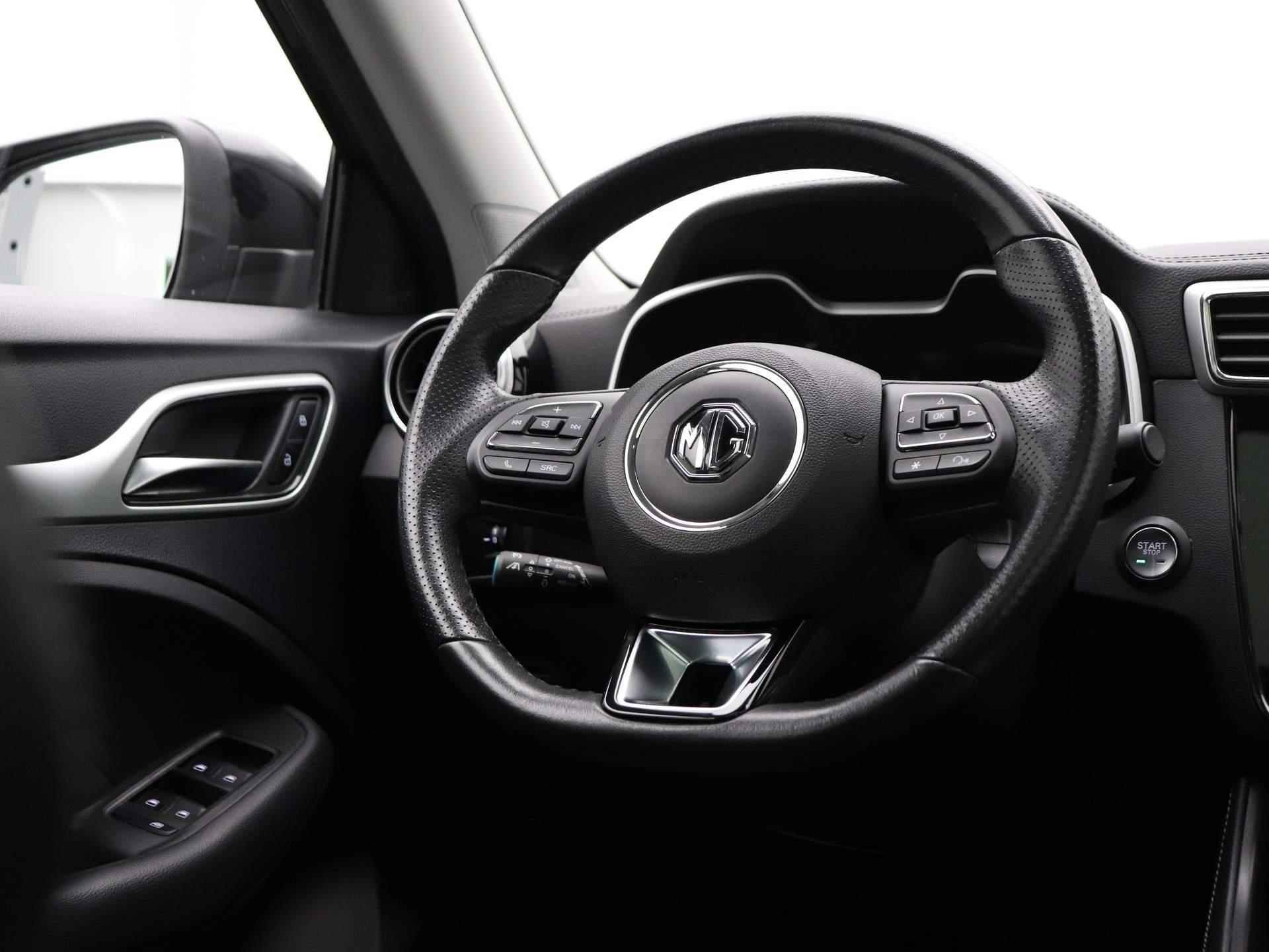 MG ZS EV Luxury 45 kWh | Schuifdak | Leder | Navigatie | Camera | Airco | Parkeersensoren | - 34/40