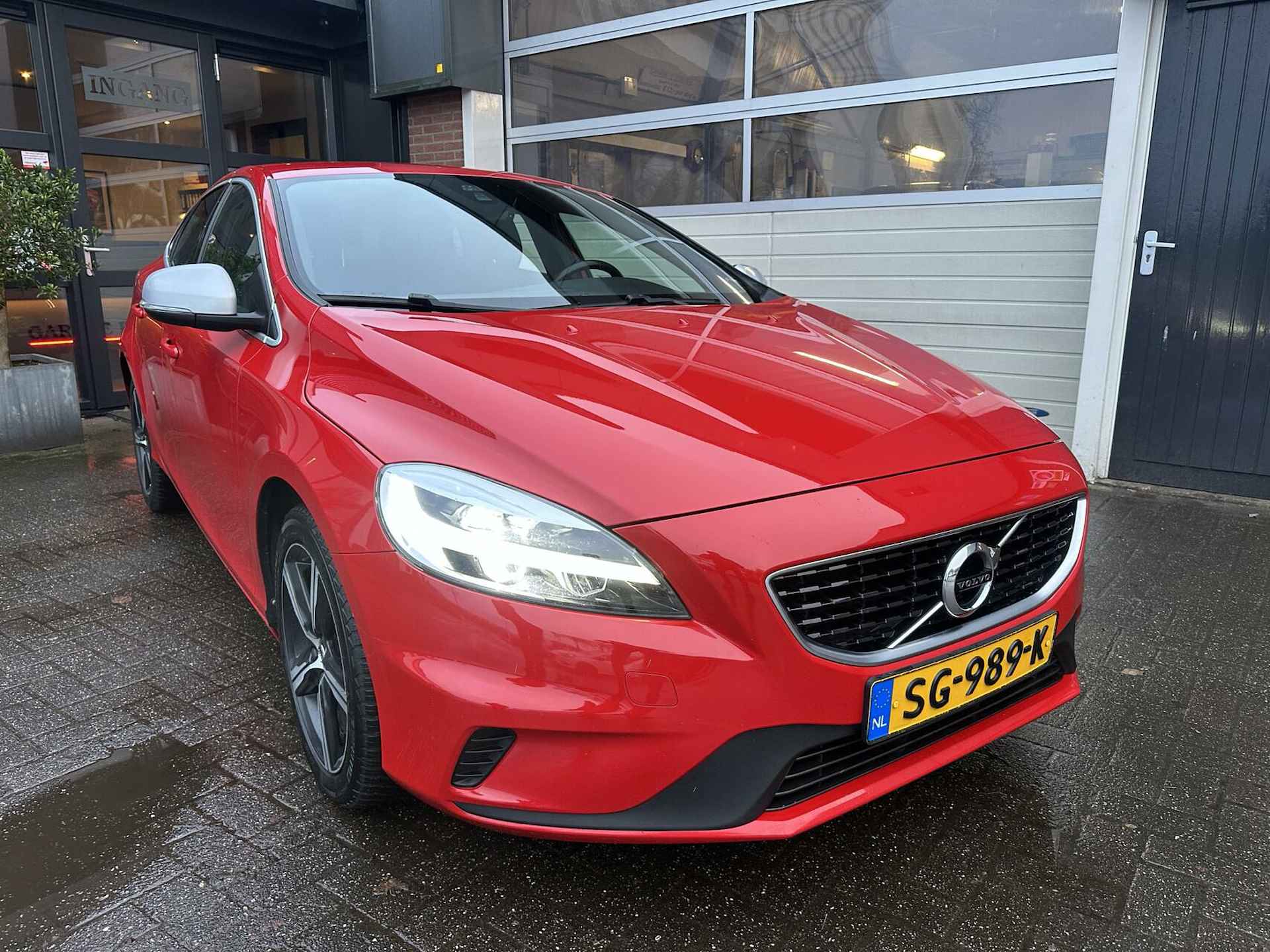 Volvo V40 2.0 T4 R-Design TH/NAVI *ALL-IN PRIJS* - 6/30