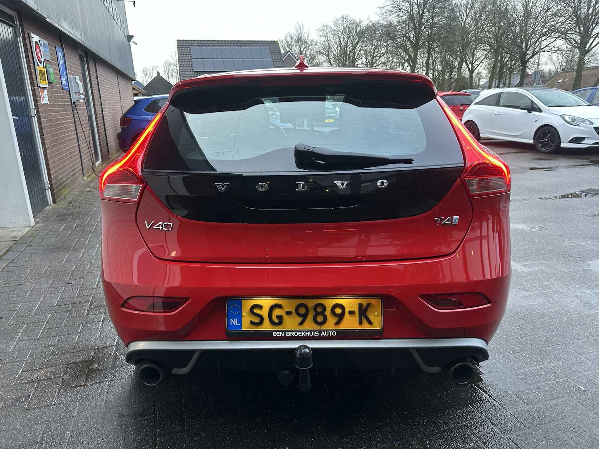 Volvo V40 2.0 T4 R-Design TH/NAVI *ALL-IN PRIJS* - 10/30