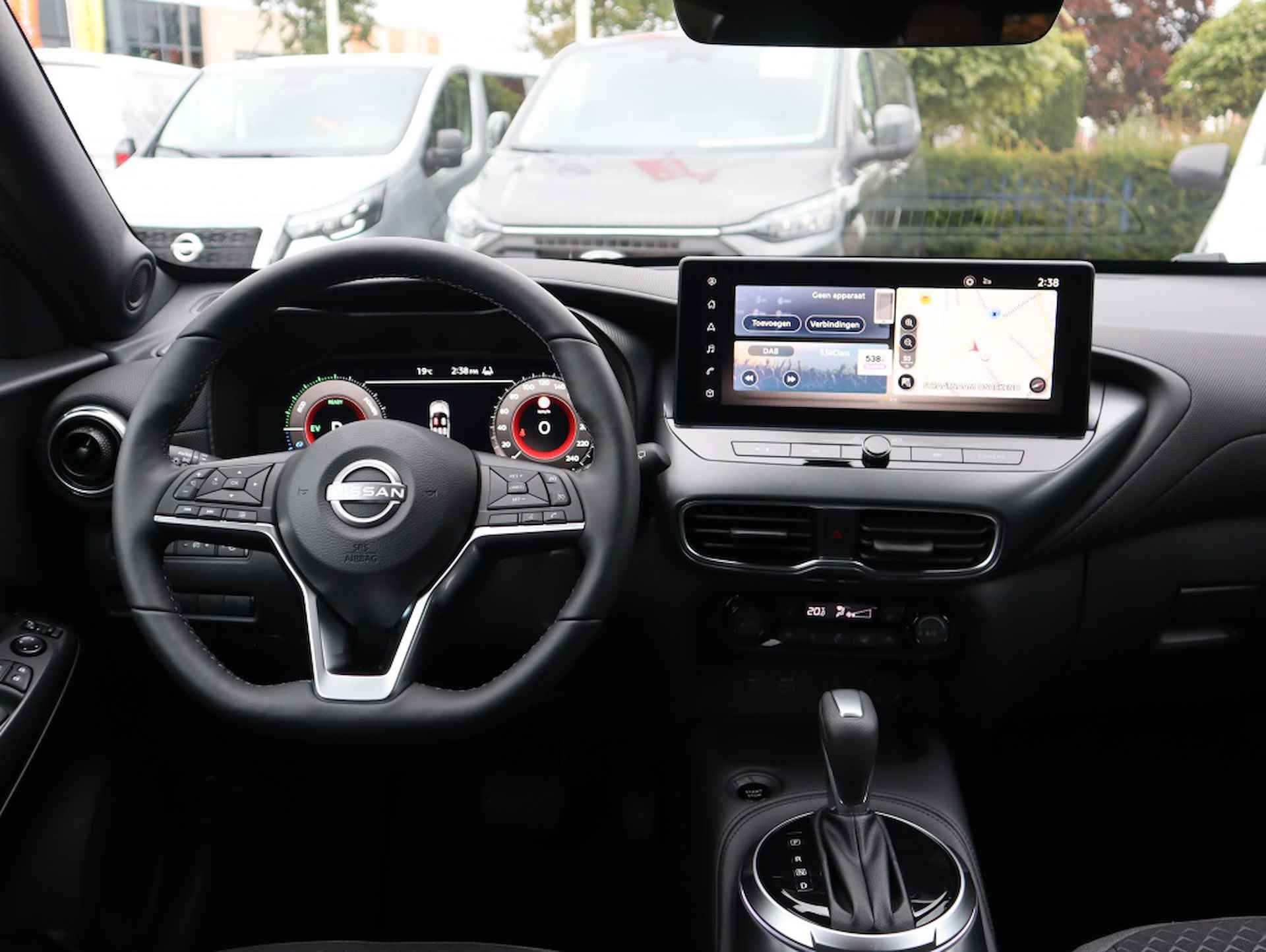 Nissan Juke 1.6 Hybrid N-Connecta / Hoge actie korting ! - 8/31