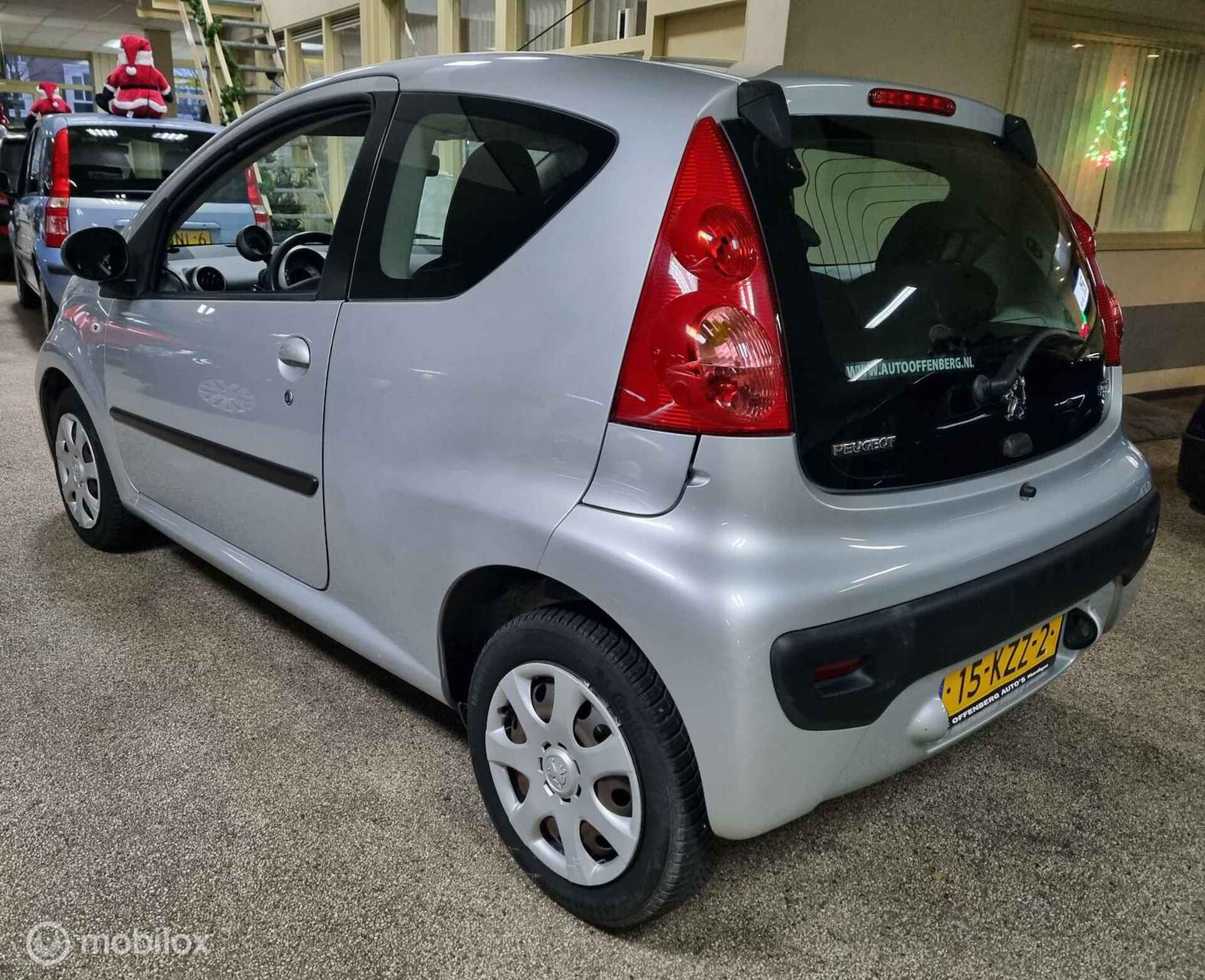 Peugeot 107 1.0-12V Sublime Dealer onderhouden. - 4/12