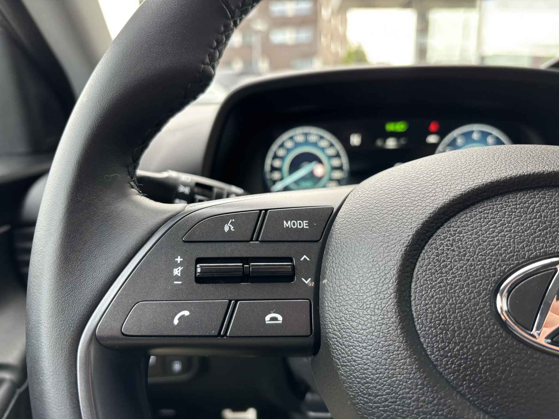 Hyundai Bayon 1.0 T-GDI Comfort Smart | Navigatie | Cruise Control | Climate Control | Parkeersensoren | Parkeercamera | 36Mnd. Garantie | Rijklaar! | - 16/30