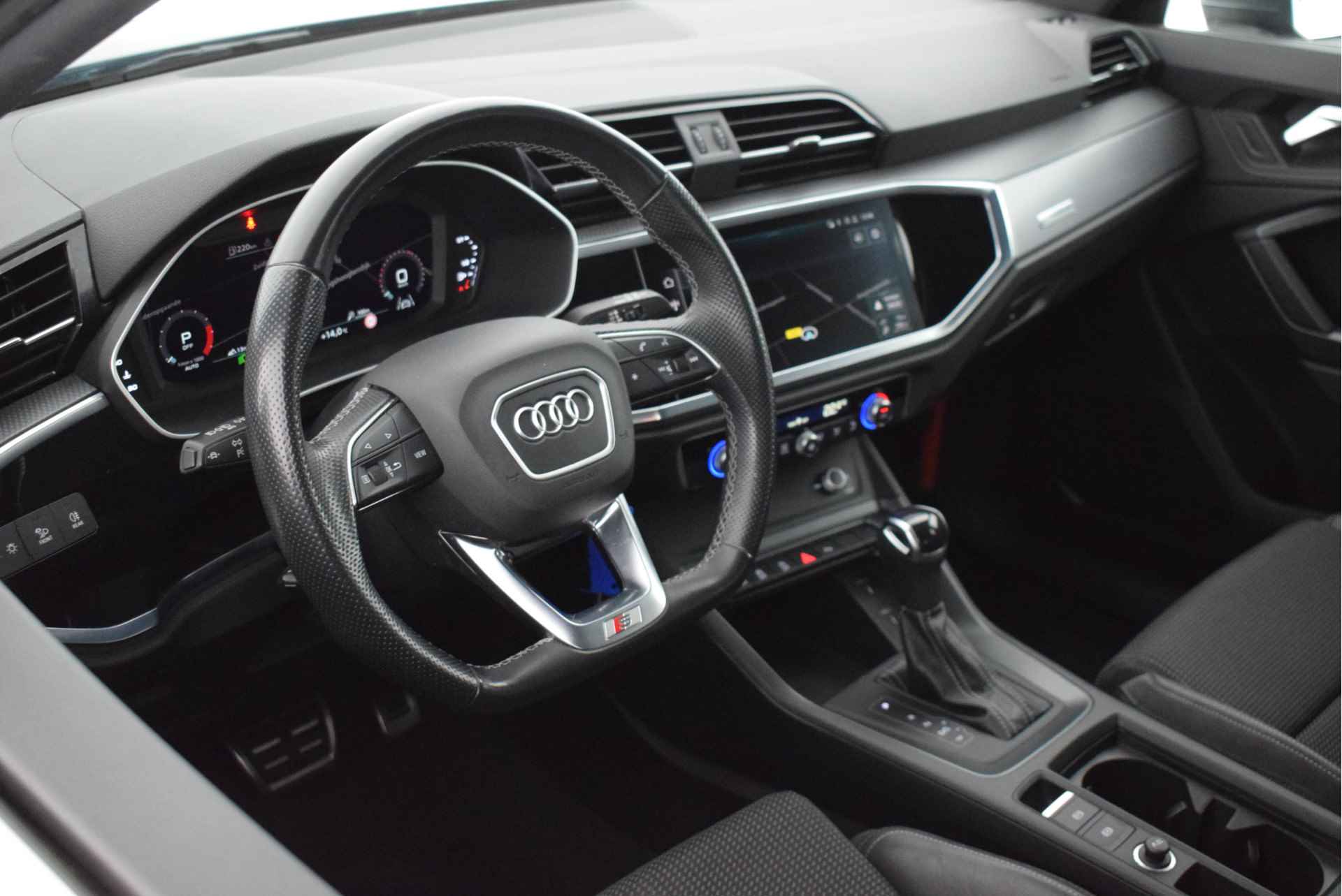 Audi Q3 Sportback 35 TFSI 150pk S-Tronic 2x S-Line Trekhaak Camera Led Virtual Cockpit Navigatie - 3/48