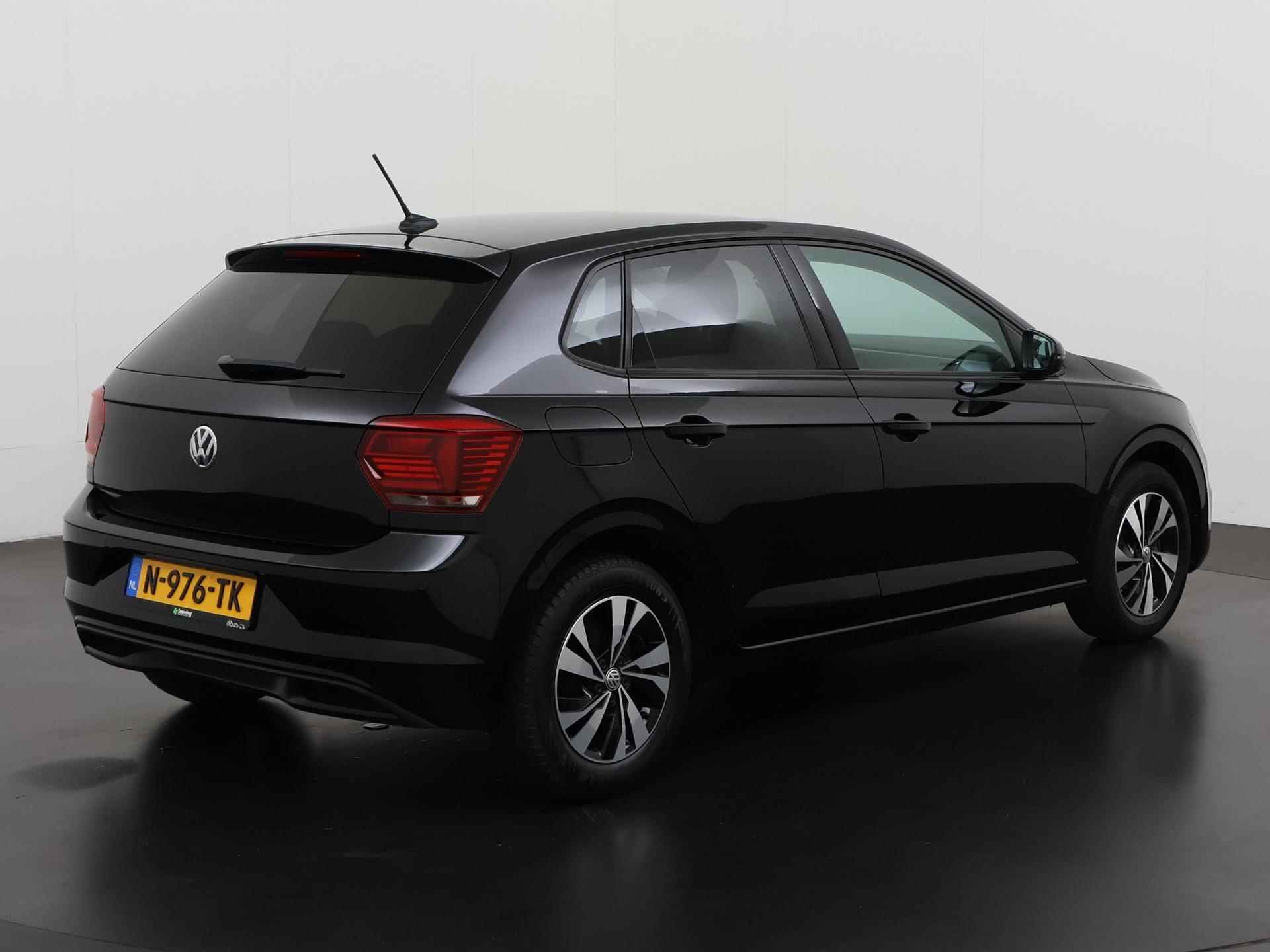 Volkswagen Polo 1.0 Comfortline DSG | Navigatie | Stoelverwarming | Park-Pilot | Zondag Open! - 4/34