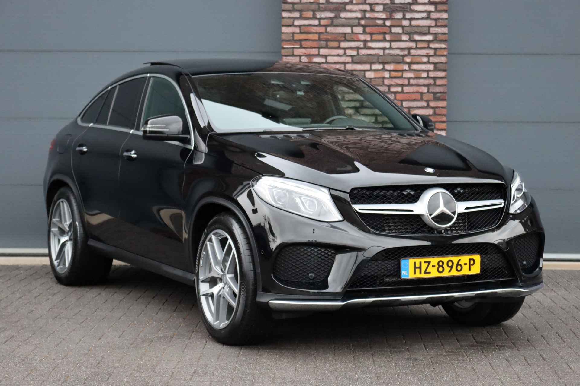 Mercedes-Benz GLE Coupé 350 d 4MATIC AMG Line Aut9 | Luchtvering | Distronic+ | Panoramadak | Trekhaak | Harman&Kardon | Nappa Leder | Memory | Stoelverwarming | Keyless Go | - 4/38