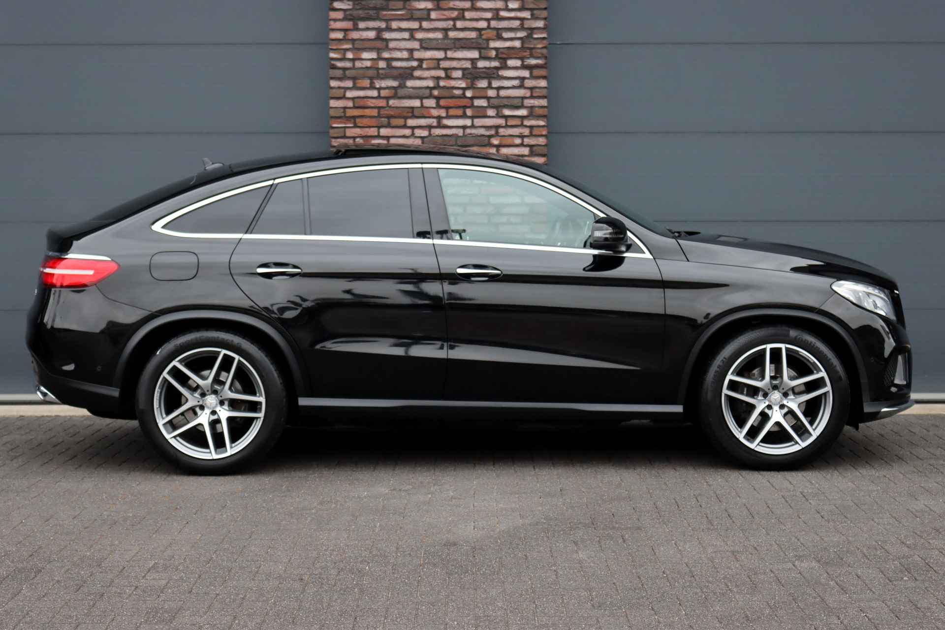 Mercedes-Benz GLE Coupé 350 d 4MATIC AMG Line Aut9 | Luchtvering | Distronic+ | Panoramadak | Trekhaak | Harman&Kardon | Nappa Leder | Memory | Stoelverwarming | Keyless Go | - 12/38