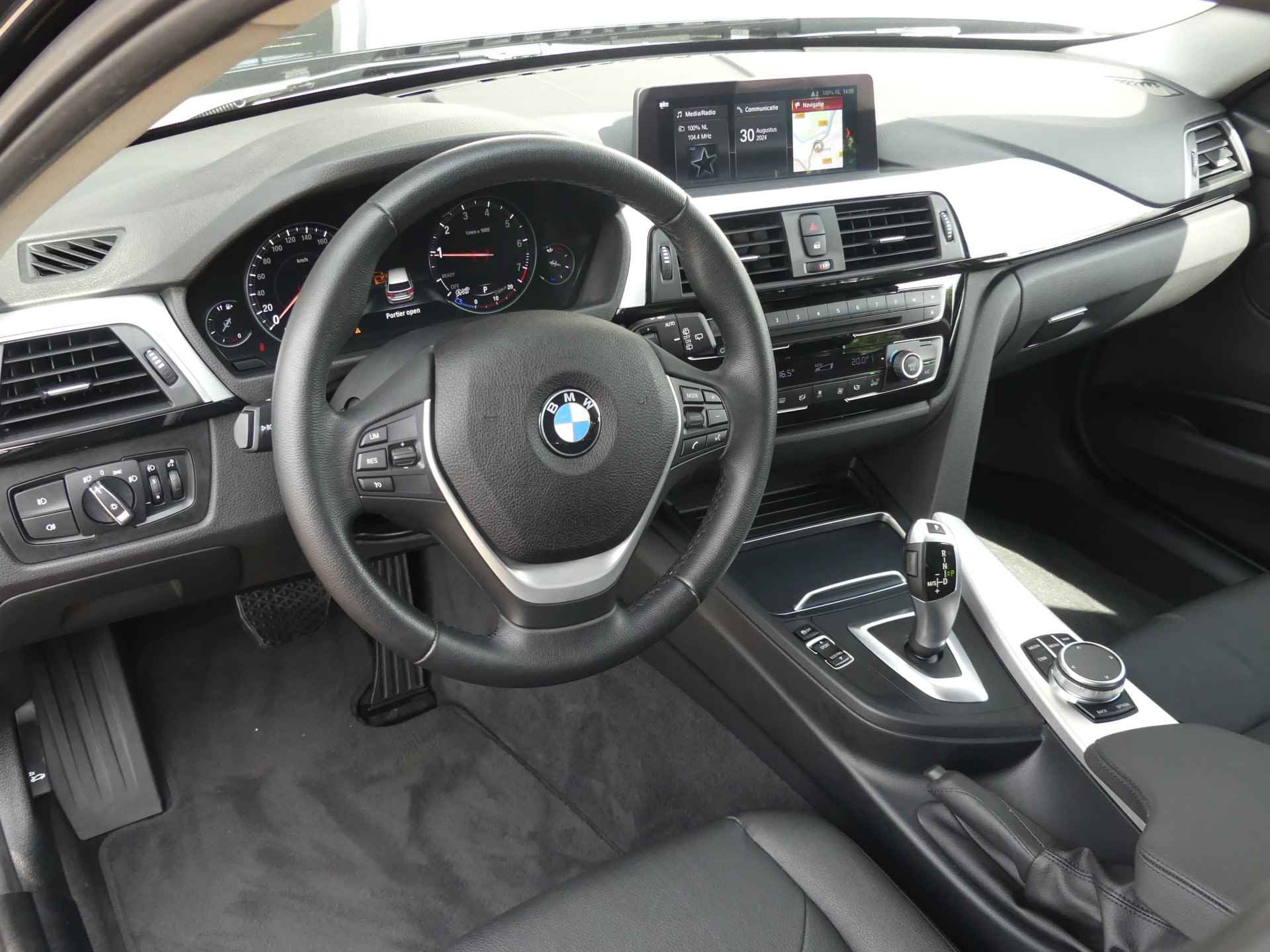 BMW 3 Serie Touring 318i M Sport Corporate Lease | NAVI | - 7/37