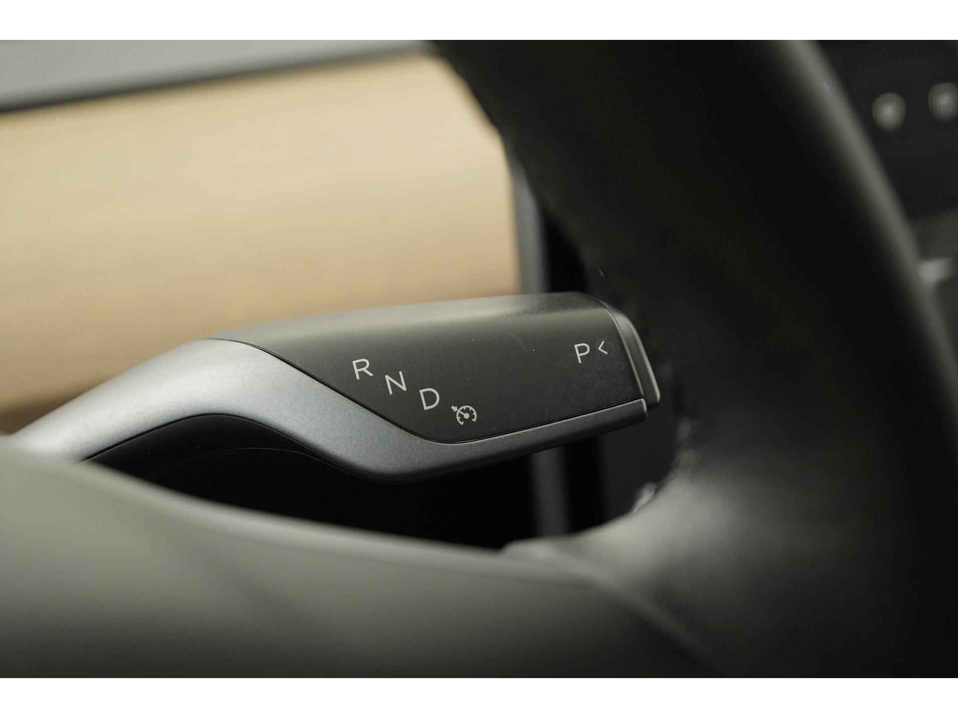 Tesla Model 3 Long Range Dual AWD | Trekhaak | Camera | Adapt.cruise | Premium audio | Zondag Open! - 11/49