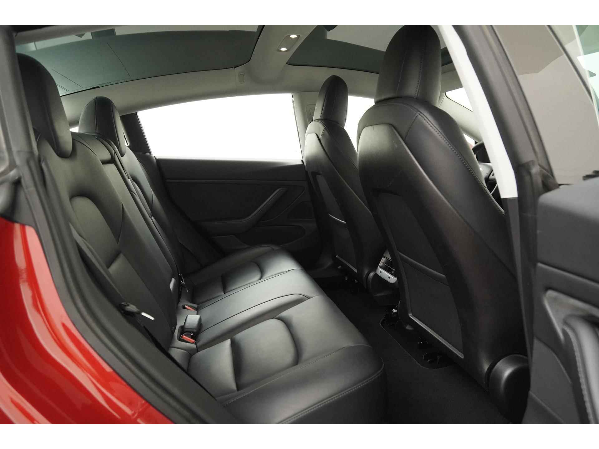 Tesla Model 3 Long Range Dual AWD | Trekhaak | Camera | Adapt.cruise | Premium audio | Zondag Open! - 27/49
