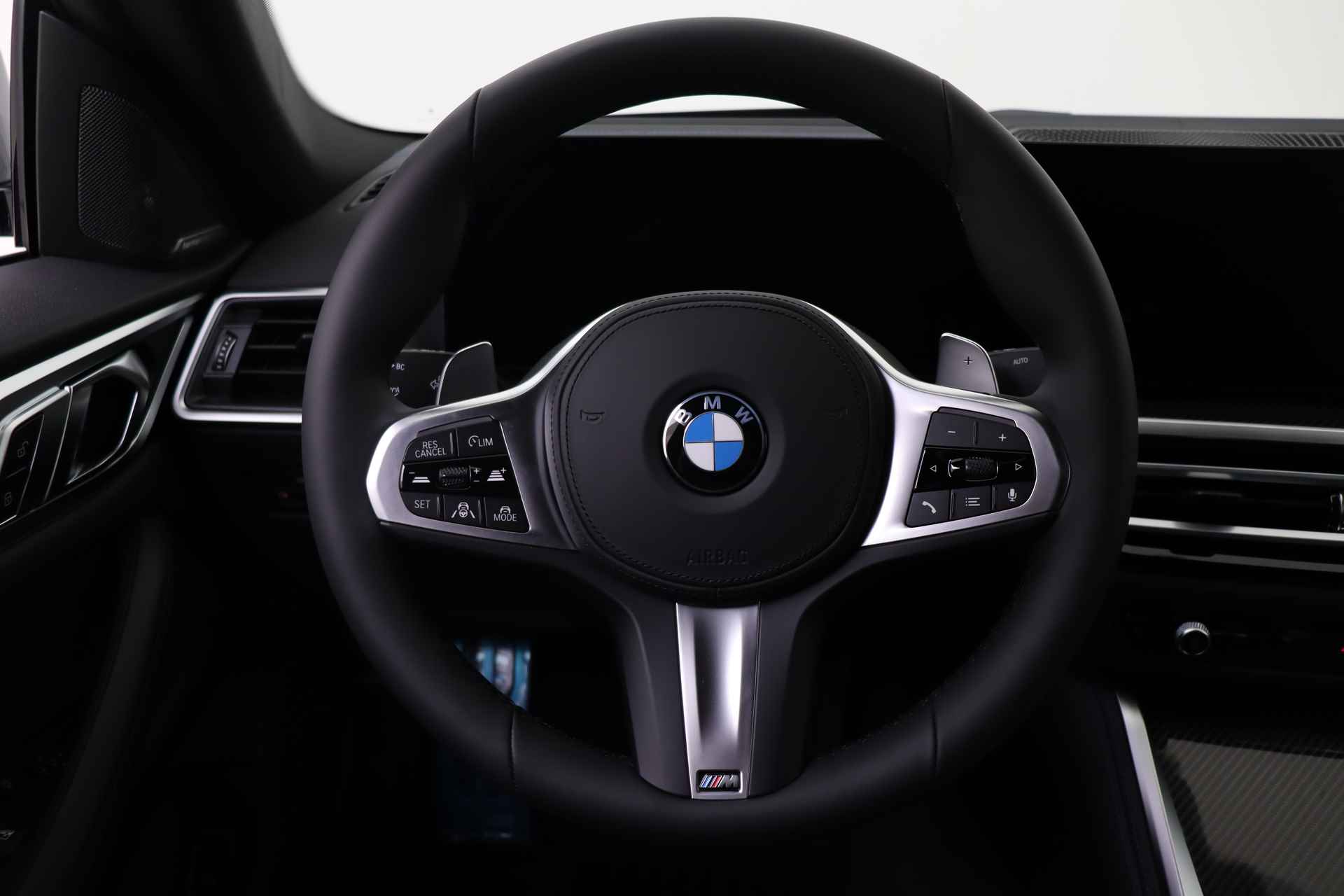 BMW 4 Serie Gran Coupé 430i High Executive M Sport Automaat / Schuif-kanteldak / Laserlight / Parking Assistant Plus / Driving Assistant Professional / Harman Kardon - 28/58