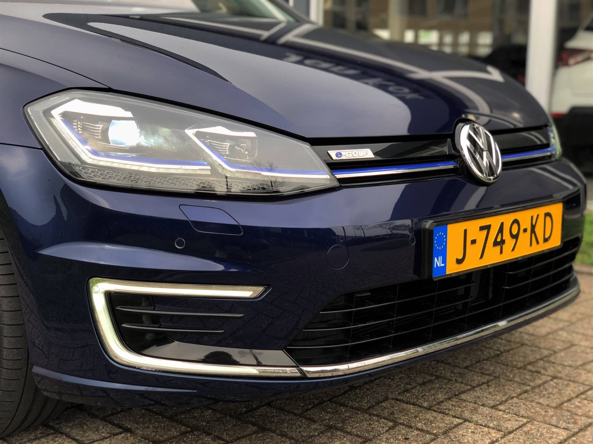 Volkswagen e-Golf E-DITION 136 pk | € 2000 Subsidie | 17" |  Warmtepomp | Virtual Cockpit | Winter - 20/34