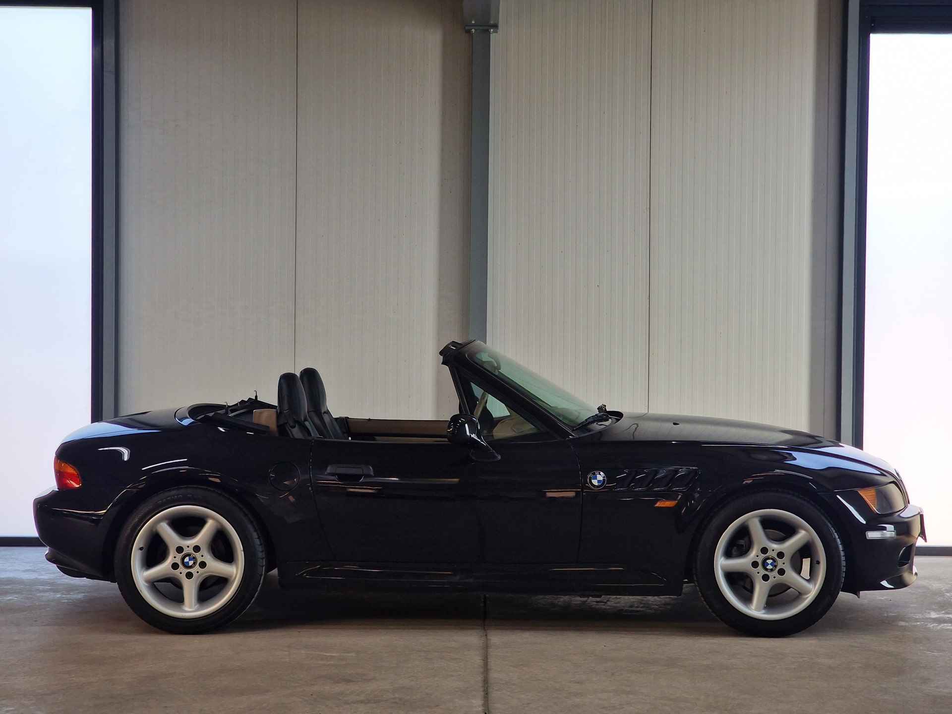 BMW Z3 Roadster 2.8 | 192pk | Wide body pre facelift | - 5/94