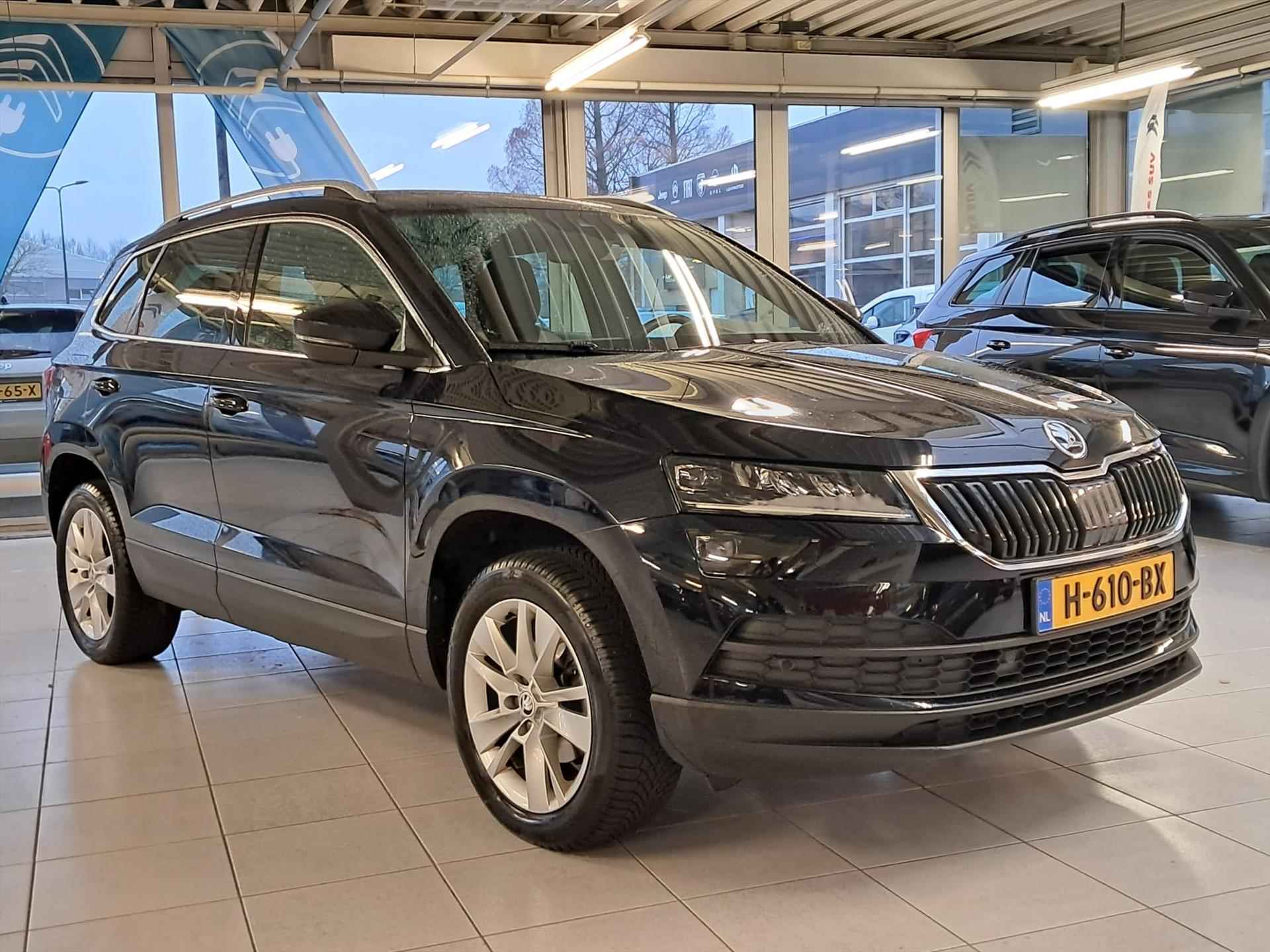 SKODA Karoq 1.5 TSI 150pk DSG-7 Business Edition / Navi / ECC / Camera / LED / Trekhaak - 2/33