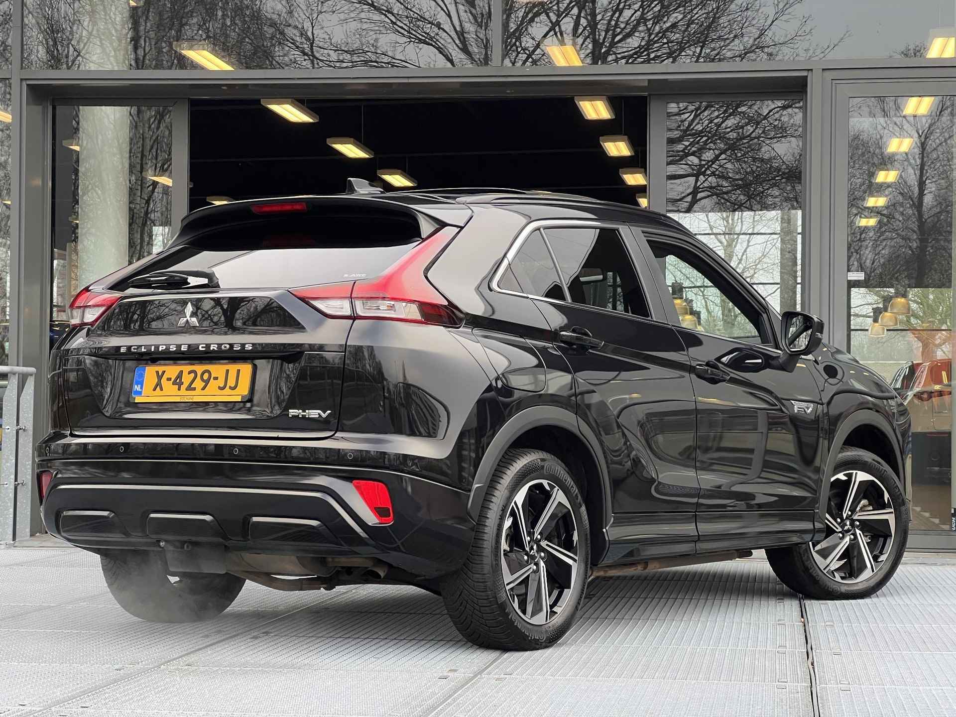 Mitsubishi Eclipse Cross 2.4 PHEV Instyle | Panoramadak | Trekhaak | Leder | - 3/41