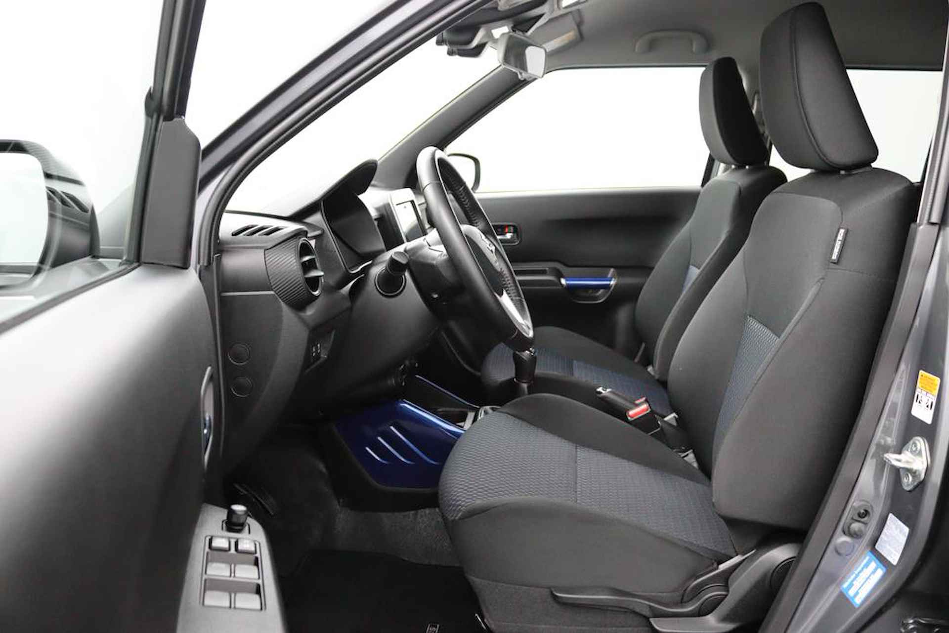 Suzuki Ignis 1.2 Smart Hybrid Style | Cruise Control | Navigatie | Stoelverwarming | Climate Control | Keyless Entry | - 9/52
