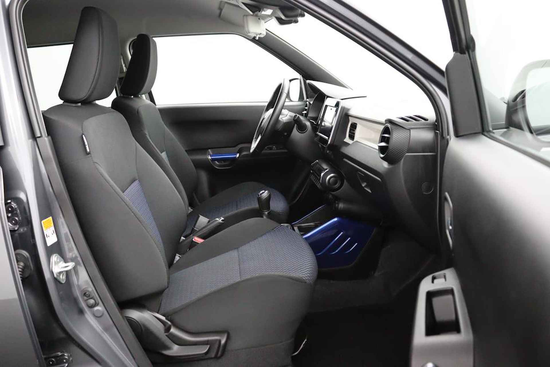 Suzuki Ignis 1.2 Smart Hybrid Style | Cruise Control | Navigatie | Stoelverwarming | Climate Control | Keyless Entry | - 11/52