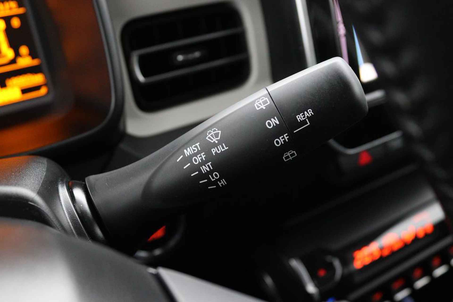 Suzuki Ignis 1.2 Smart Hybrid Style | Cruise Control | Navigatie | Stoelverwarming | Climate Control | Keyless Entry | - 23/52