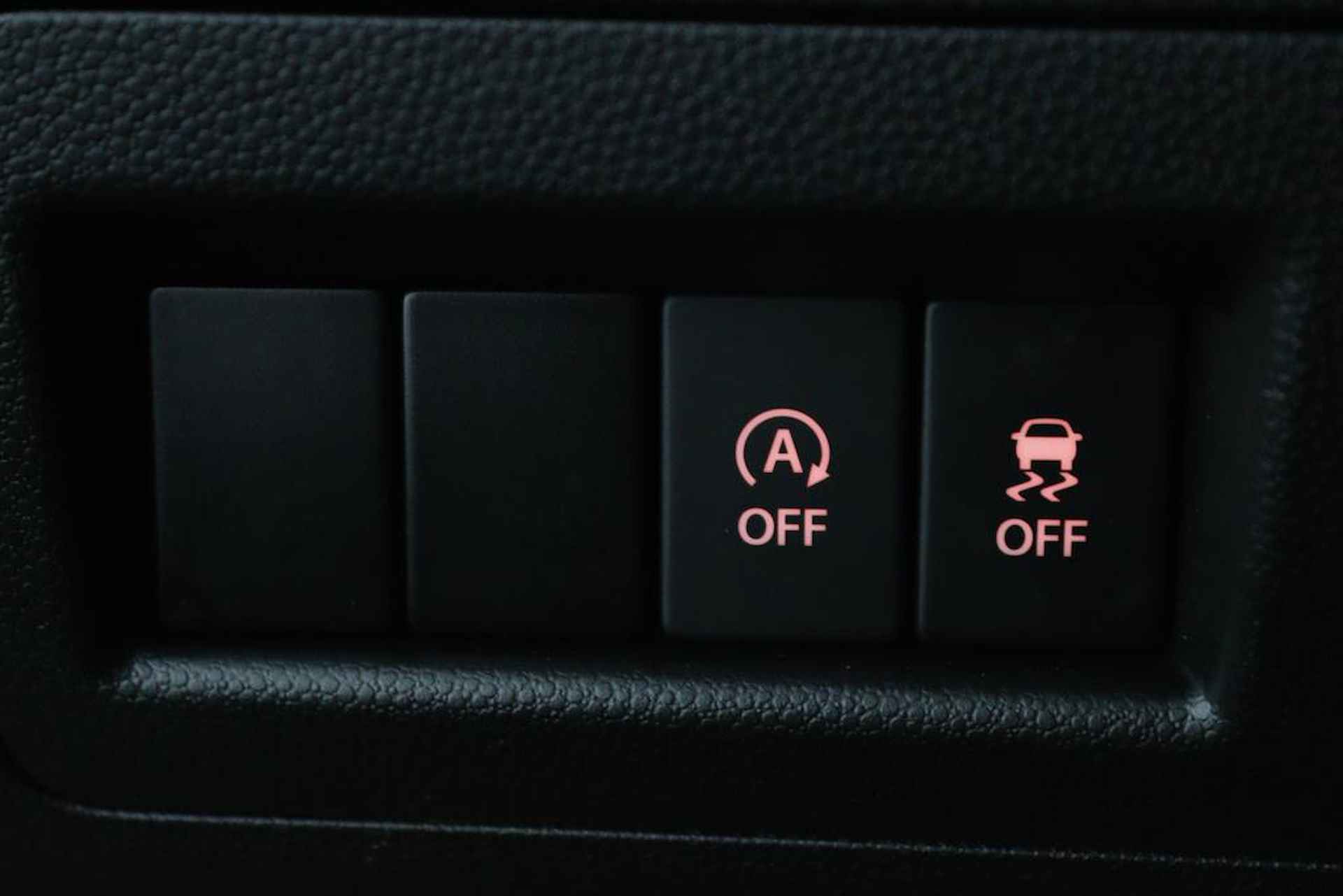 Suzuki Ignis 1.2 Smart Hybrid Style | Cruise Control | Navigatie | Stoelverwarming | Climate Control | Keyless Entry | - 33/52