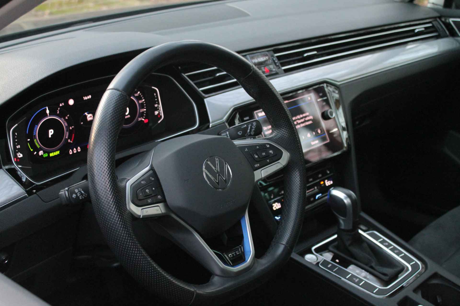 Volkswagen Passat Variant 1.4 TSI PHEV GTE Business Pano | Trekhaak | Matrix - 3/38